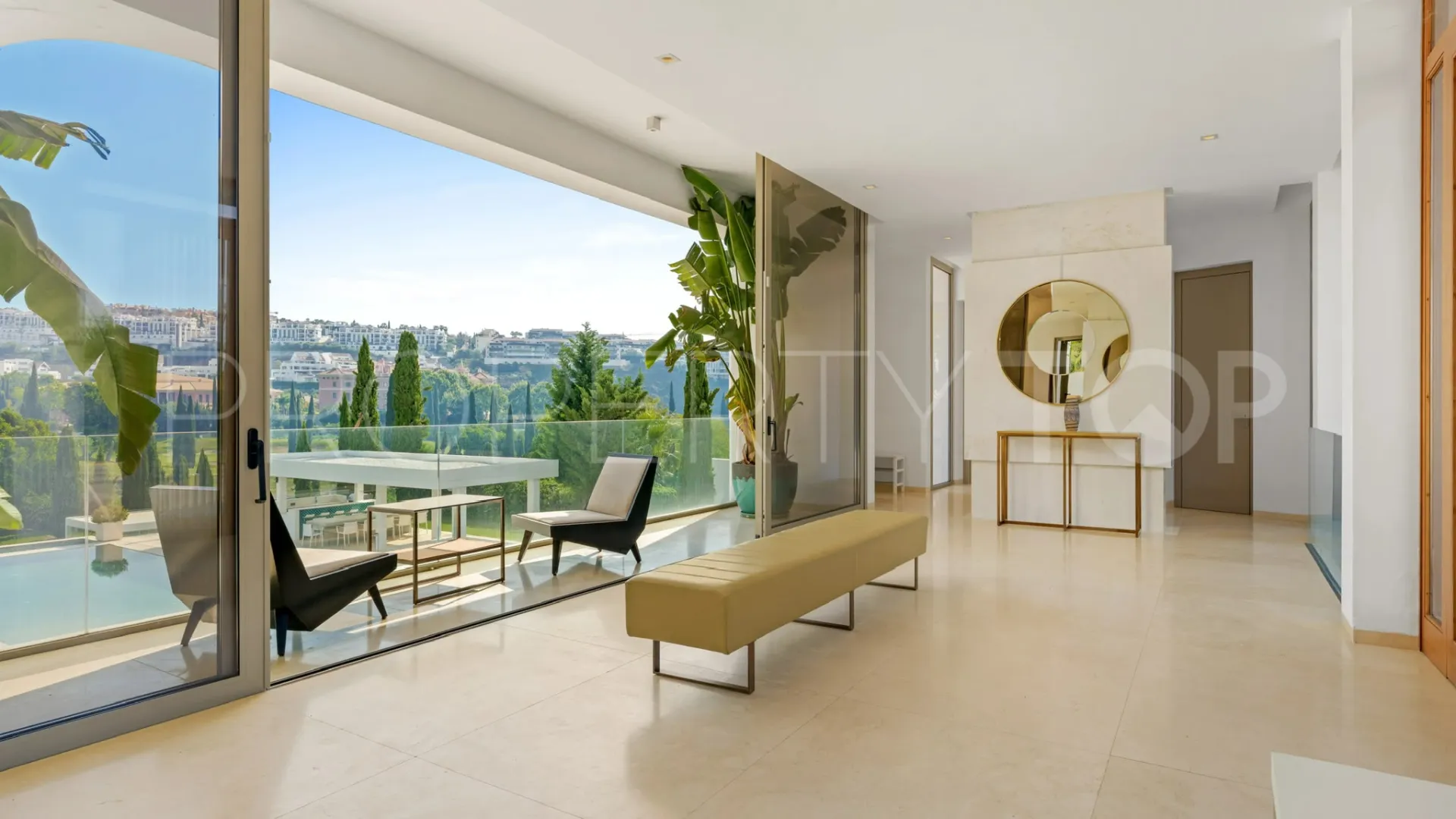 Villa en venta en Los Flamingos Golf de 6 dormitorios