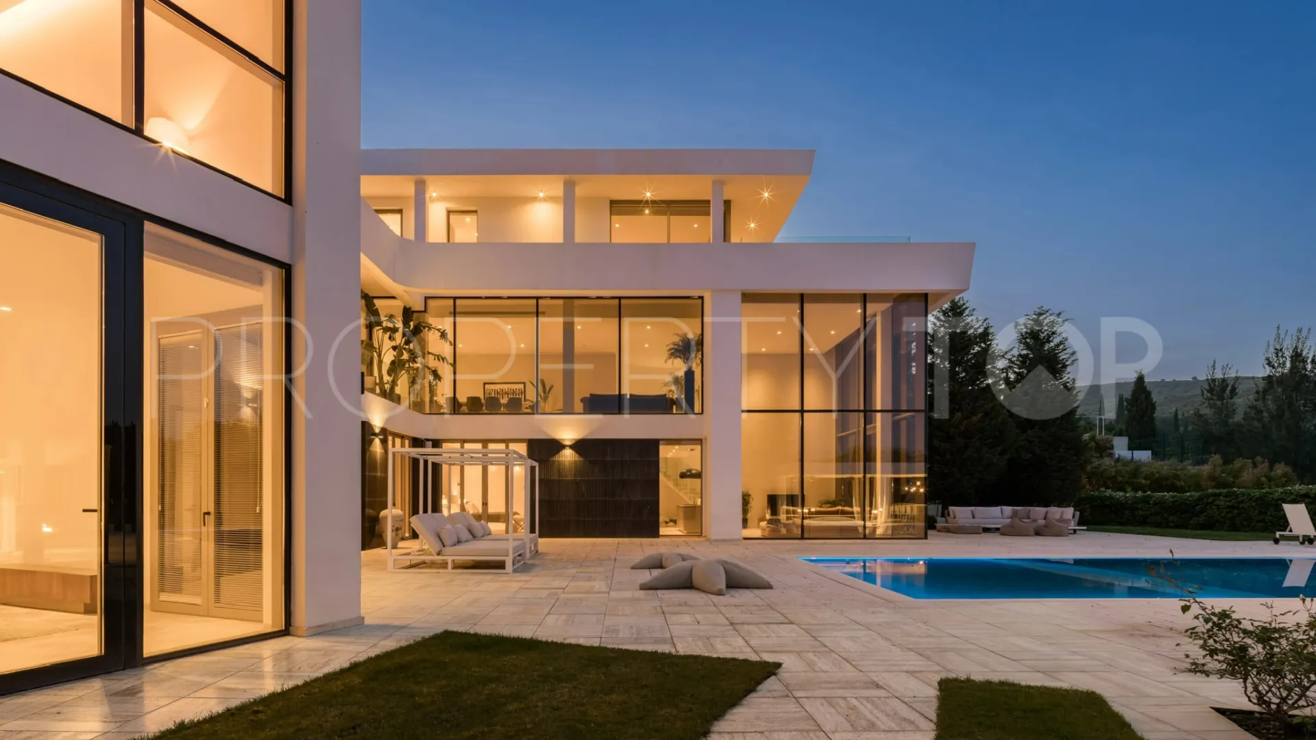 Villa en venta en Los Flamingos Golf de 6 dormitorios