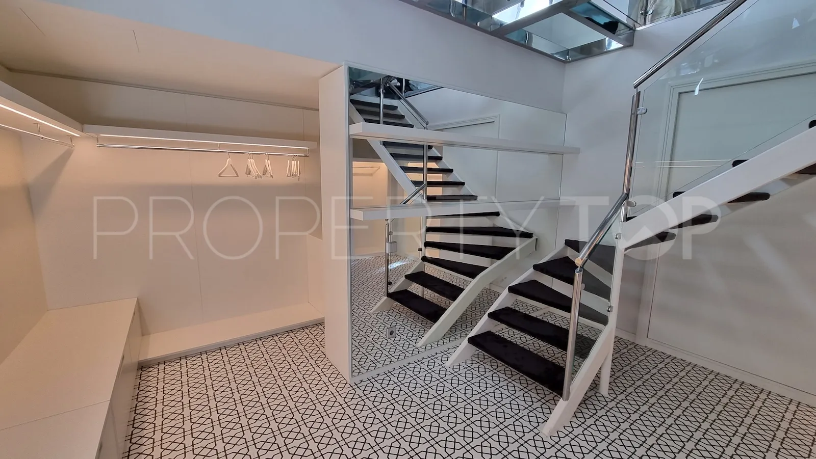 Adosado en venta en Marbella Golden Mile