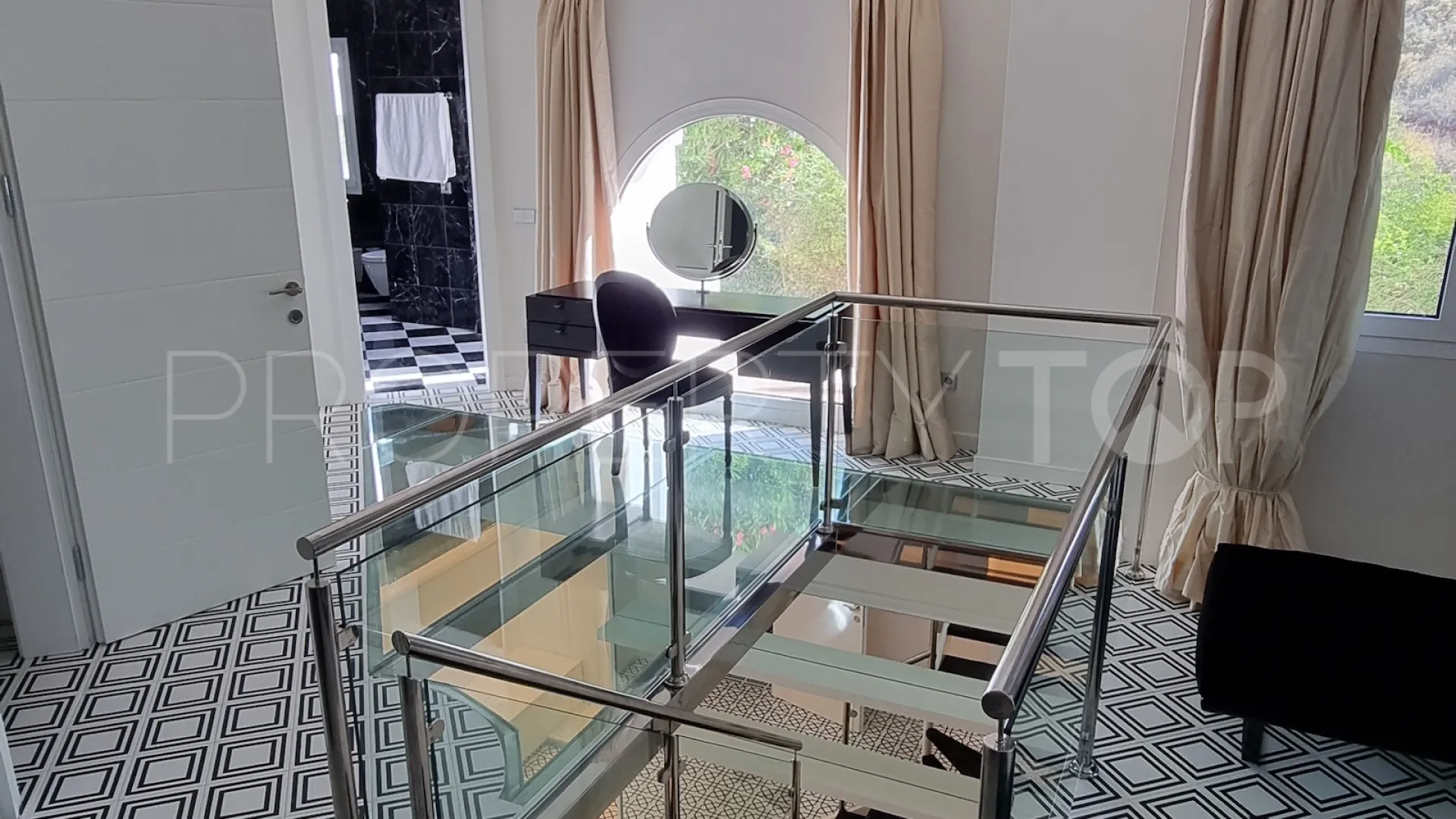 Adosado en venta en Marbella Golden Mile