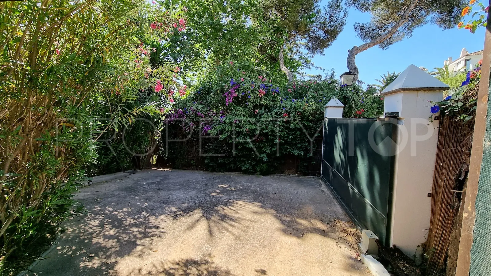 Adosado en venta en Marbella Golden Mile