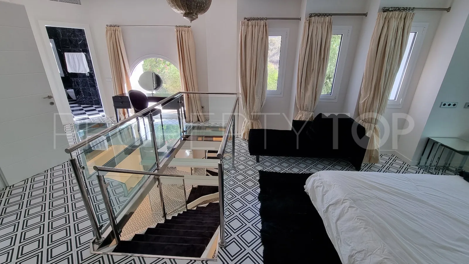 Adosado en venta en Marbella Golden Mile
