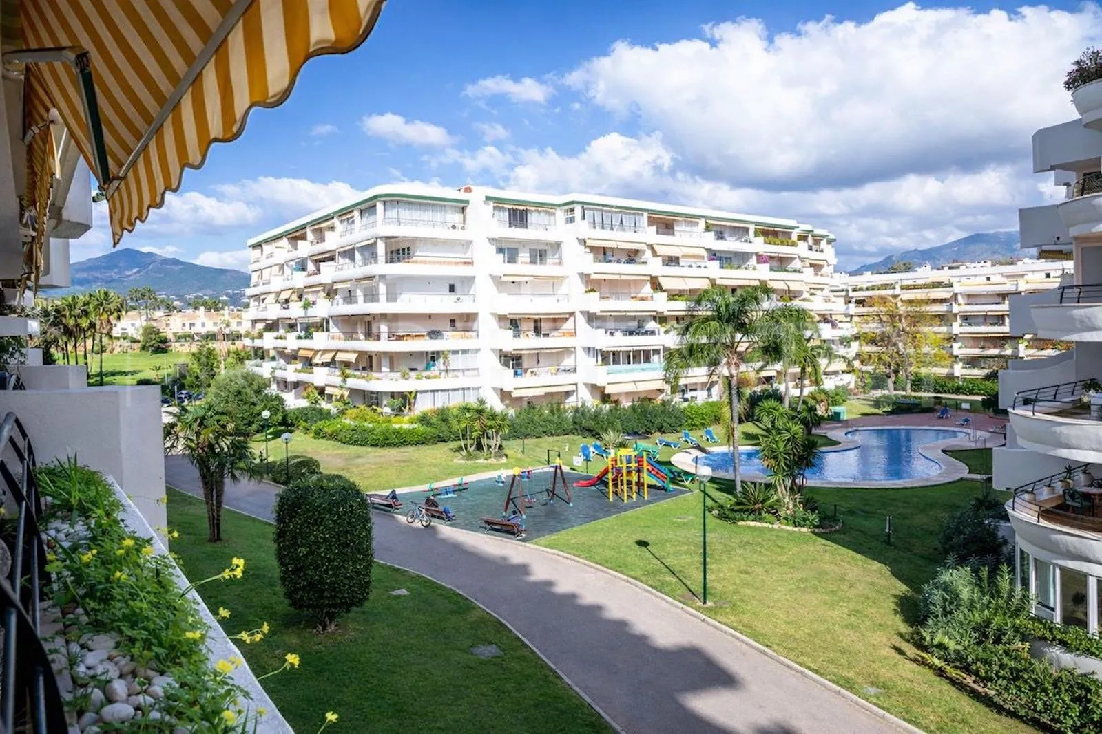 2 bedrooms apartment for sale in Guadalmina Alta