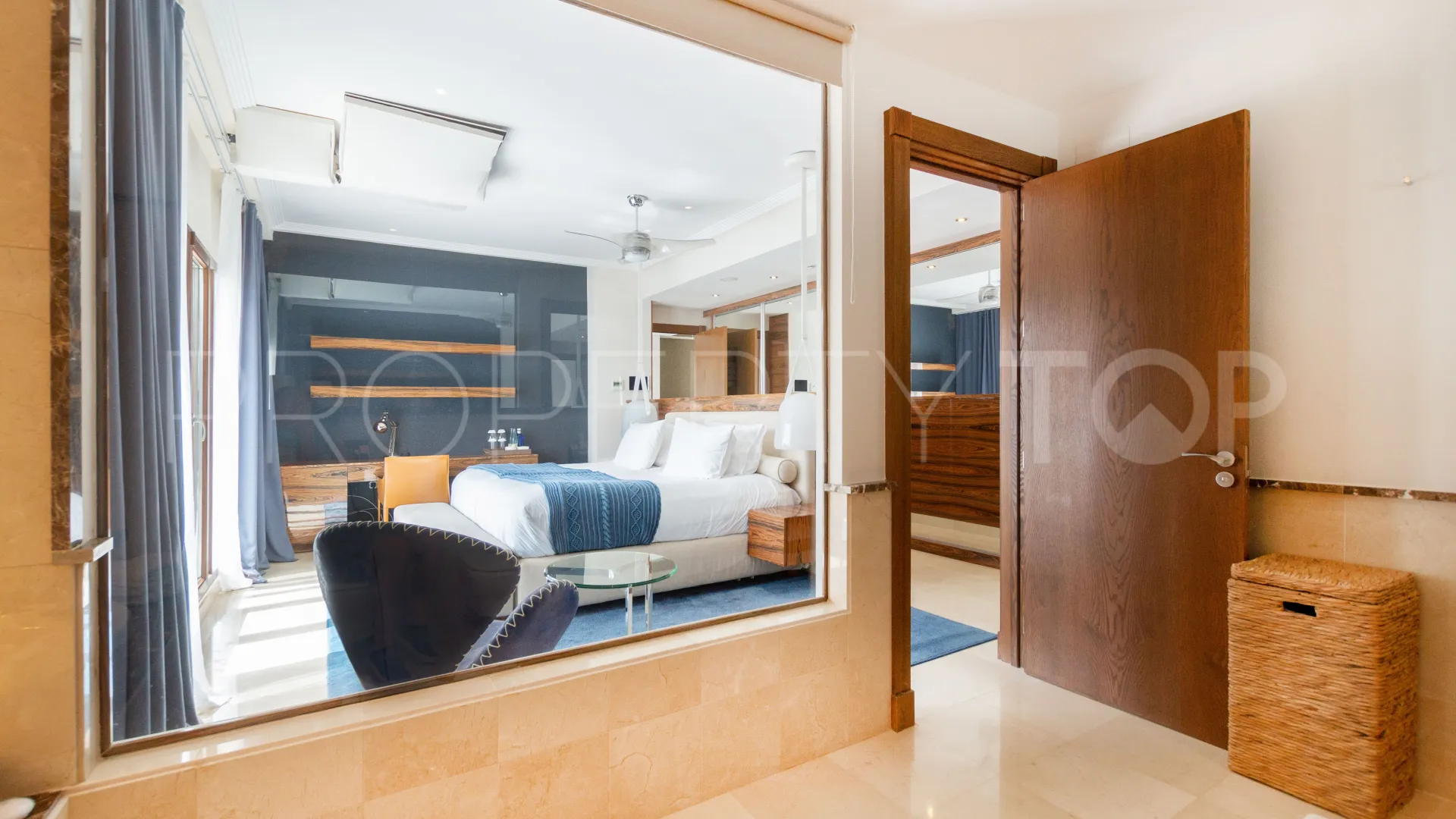 Villa en venta con 5 dormitorios en Benahavis Hills Country Club
