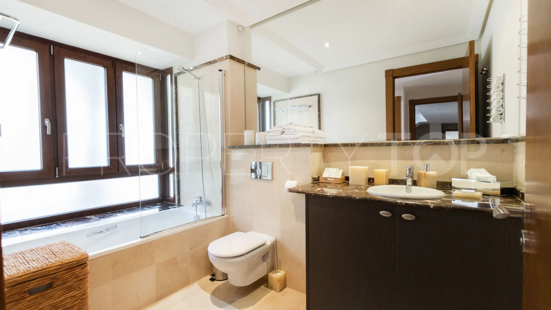 Villa en venta con 5 dormitorios en Benahavis Hills Country Club