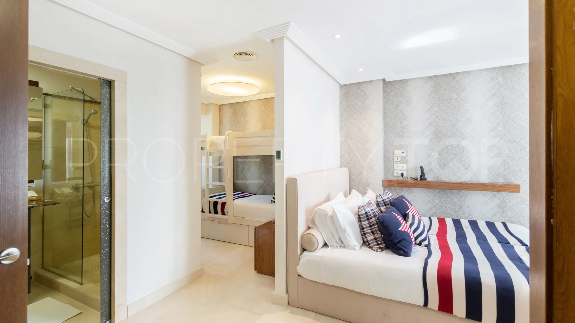 Villa en venta con 5 dormitorios en Benahavis Hills Country Club