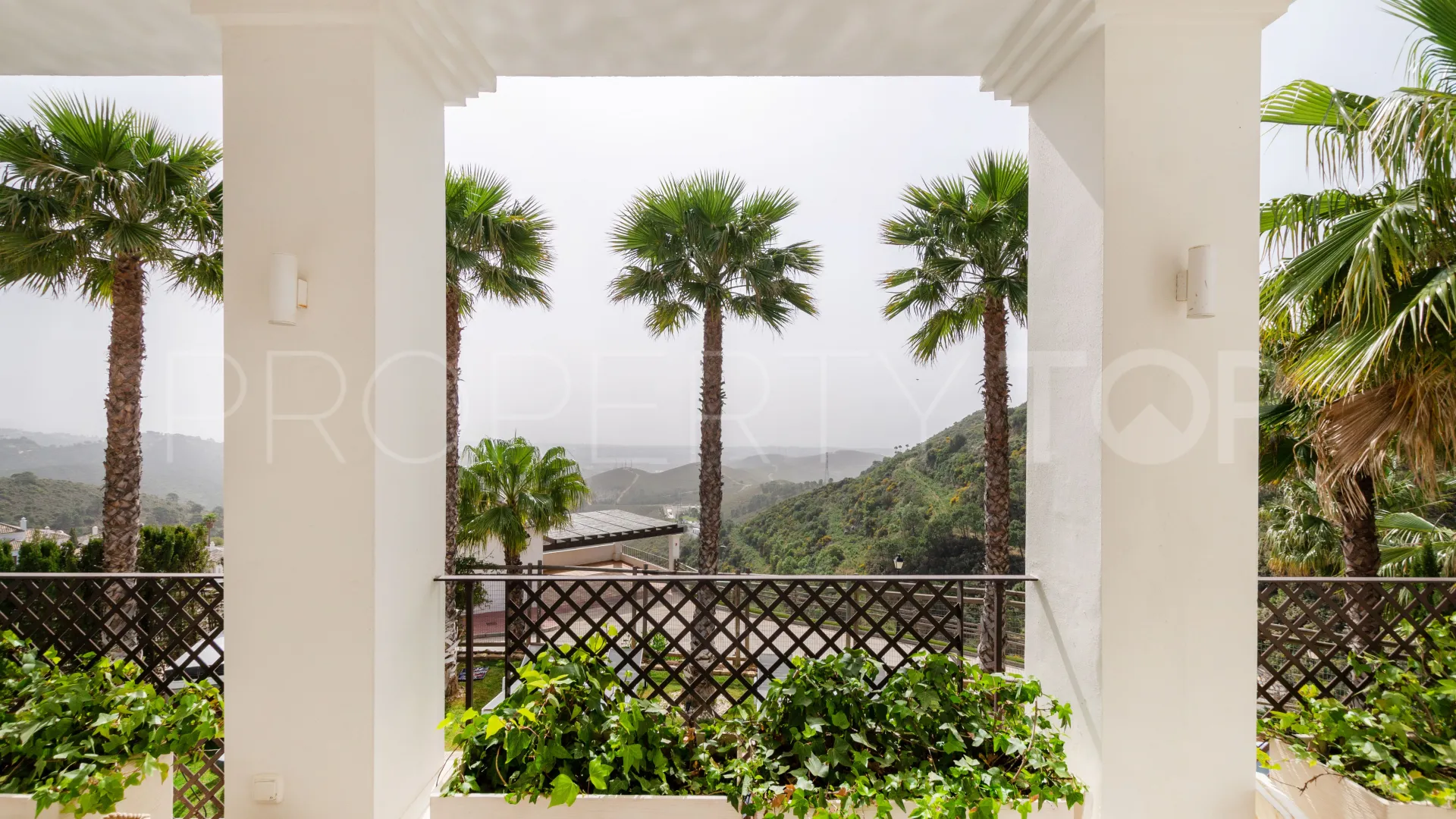 Villa en venta con 5 dormitorios en Benahavis Hills Country Club