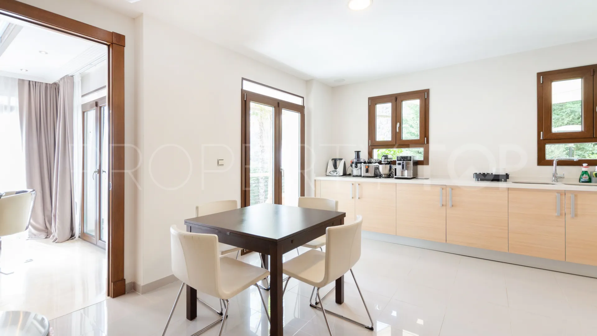 Villa en venta con 5 dormitorios en Benahavis Hills Country Club