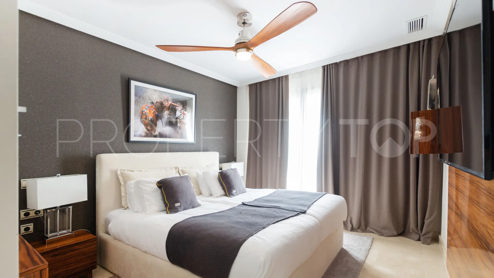Villa en venta con 5 dormitorios en Benahavis Hills Country Club