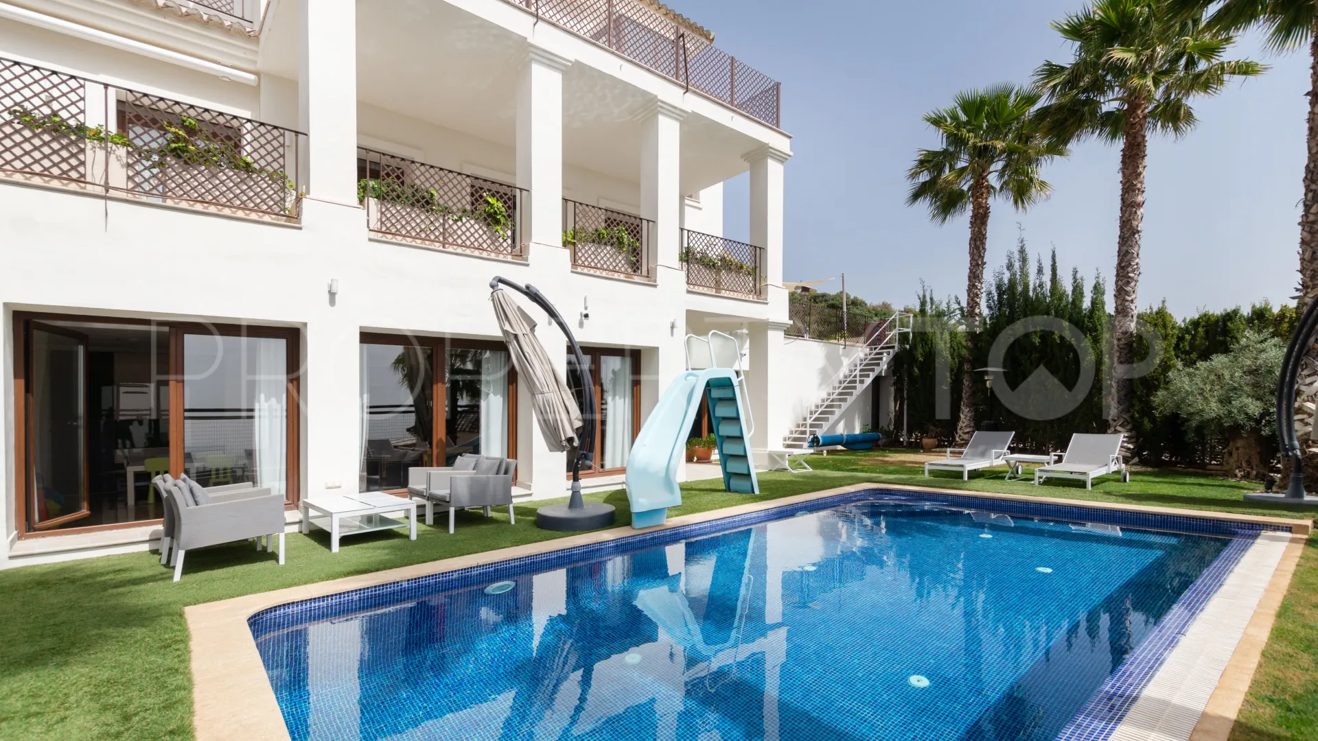Villa en venta con 5 dormitorios en Benahavis Hills Country Club