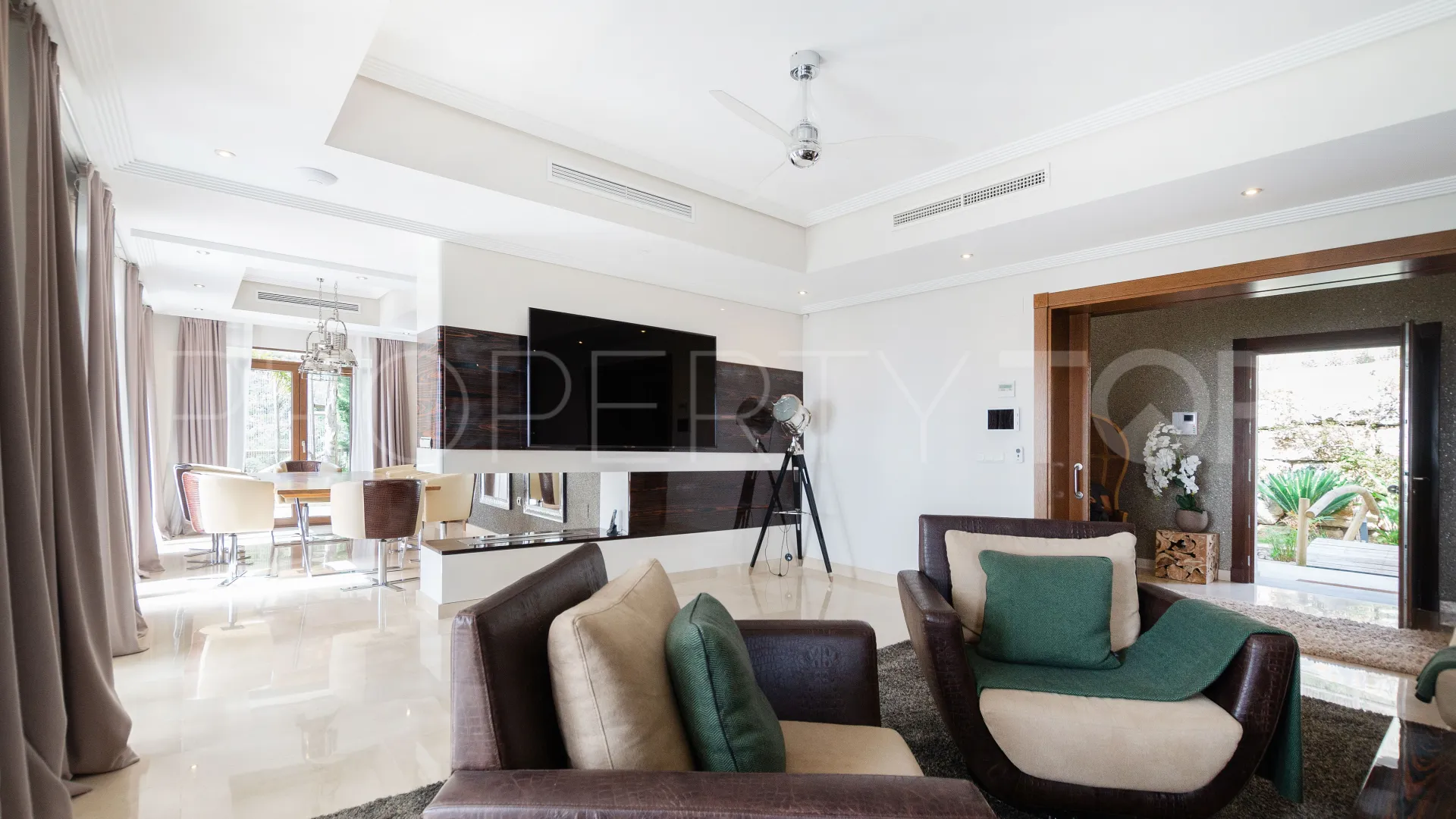 Villa en venta con 5 dormitorios en Benahavis Hills Country Club