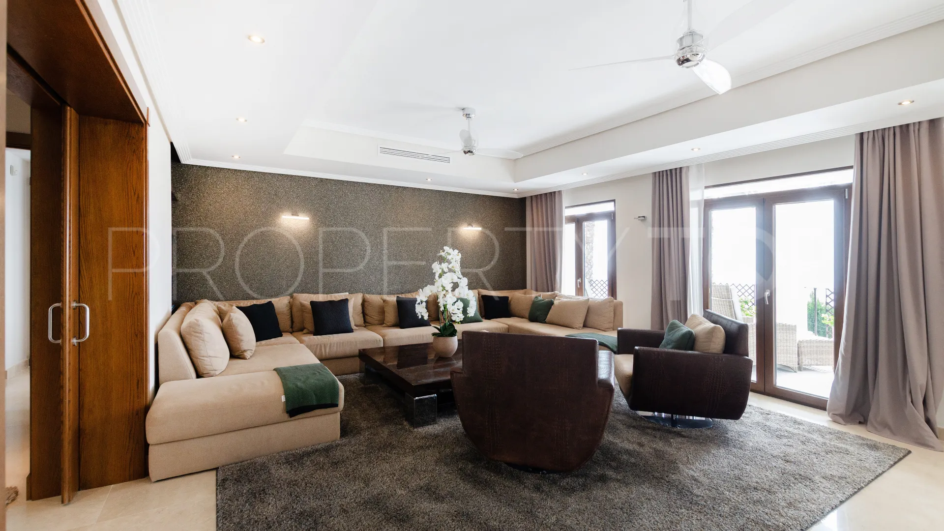 Villa en venta con 5 dormitorios en Benahavis Hills Country Club