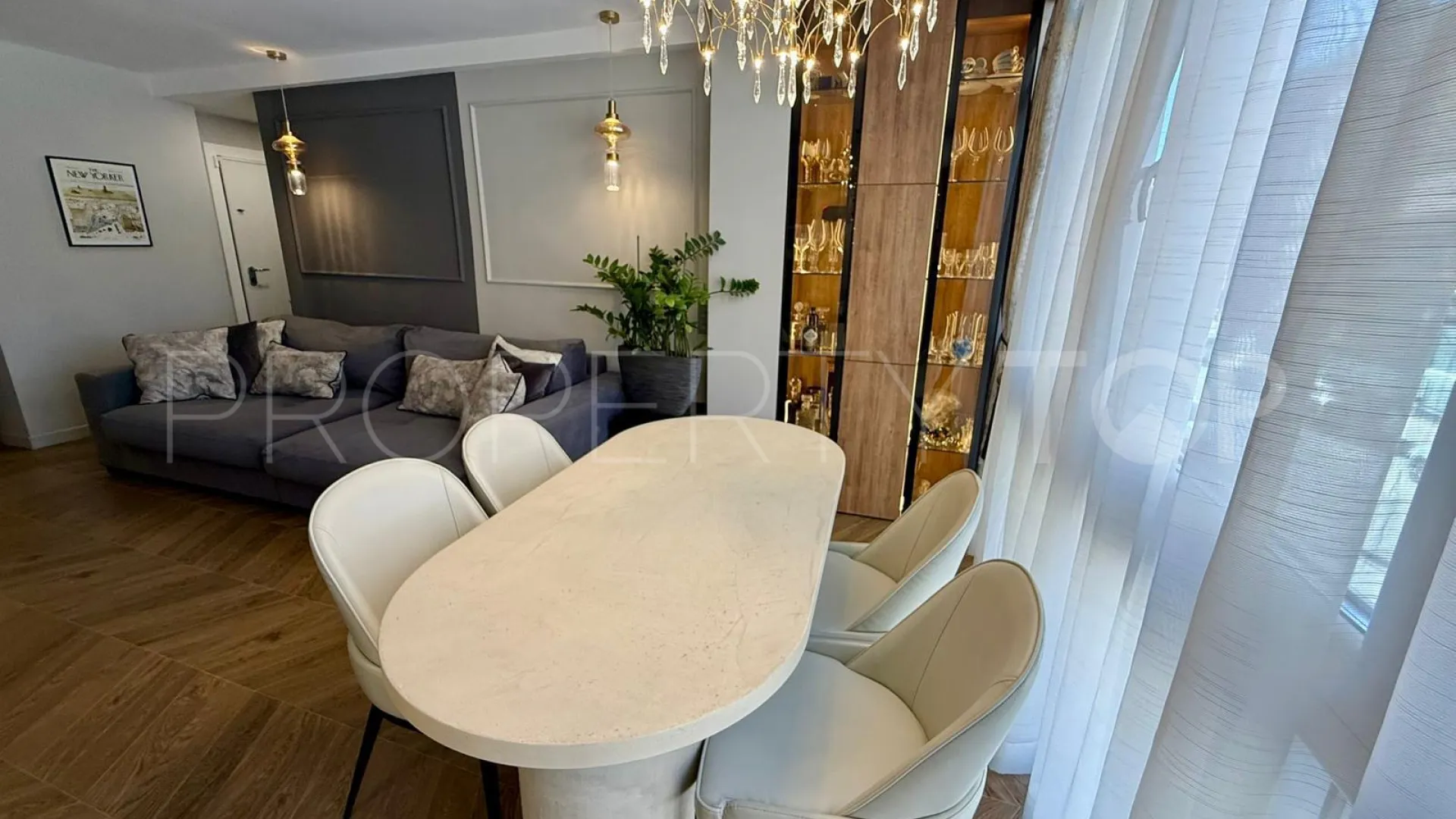 Comprar apartamento en Fuengirola Puerto de 3 dormitorios