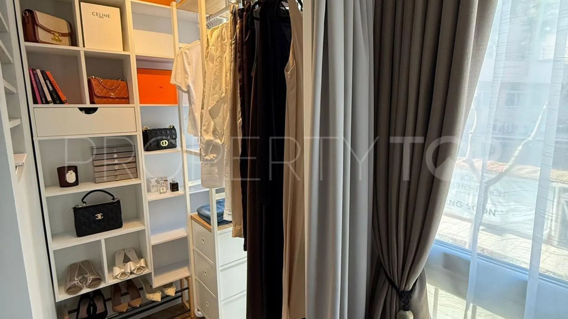 Comprar apartamento en Fuengirola Puerto de 3 dormitorios