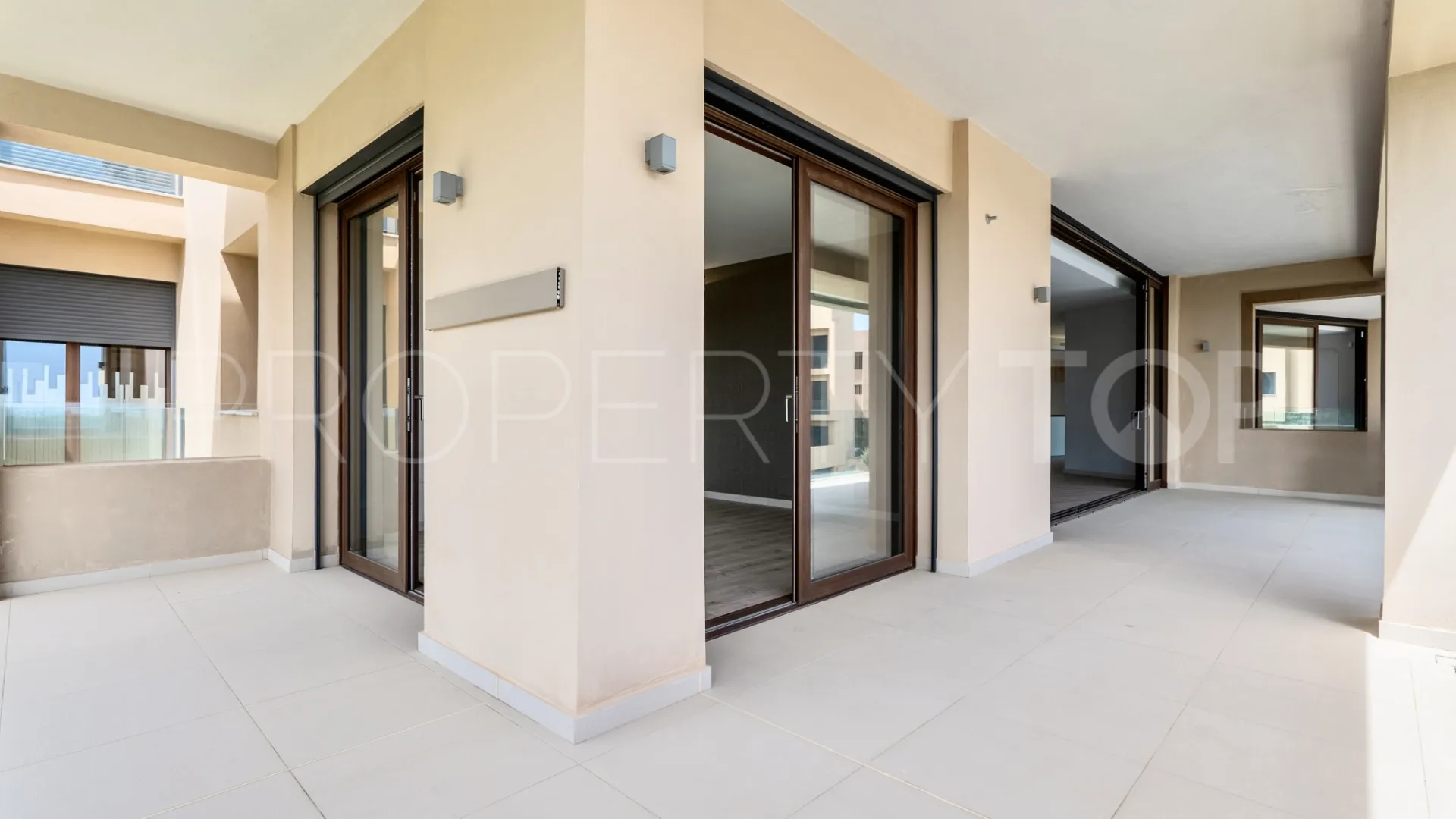 Comprar apartamento en La Quinta