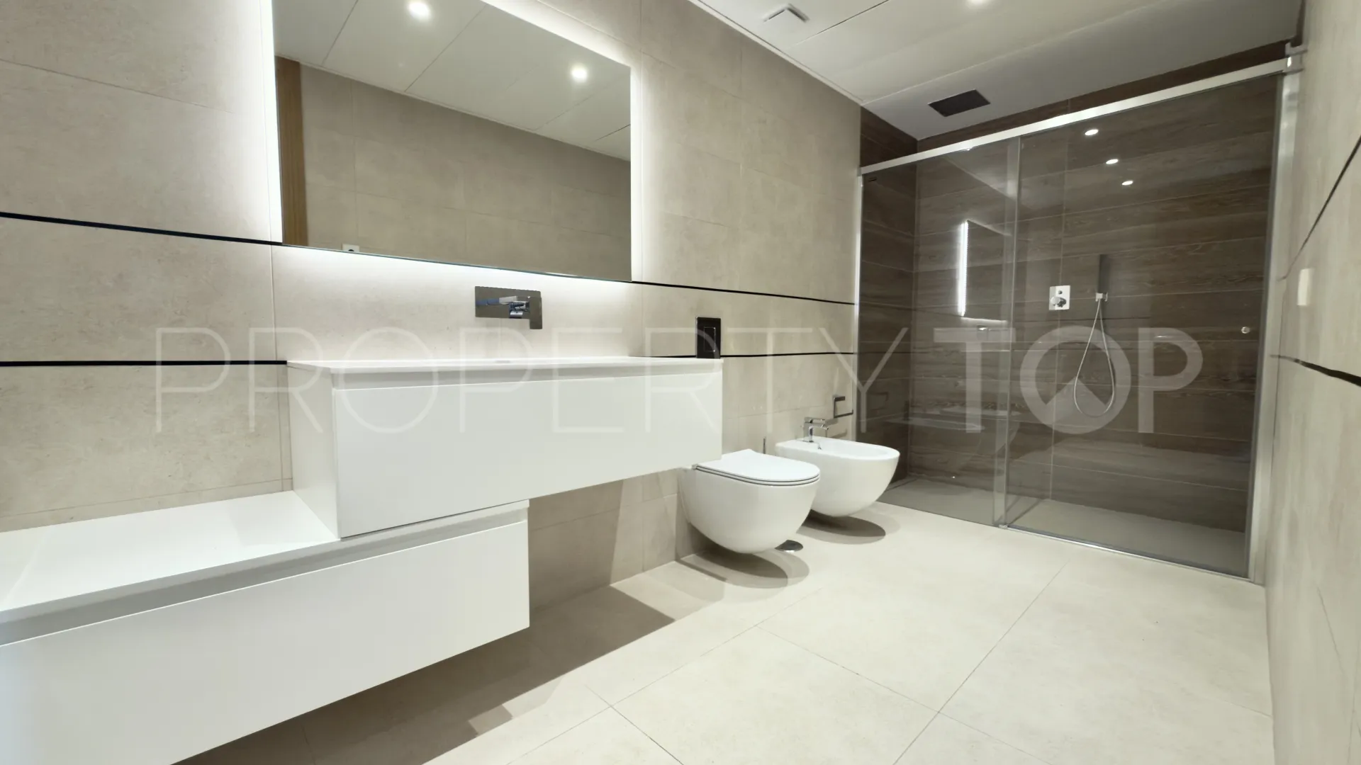 Comprar apartamento en La Quinta