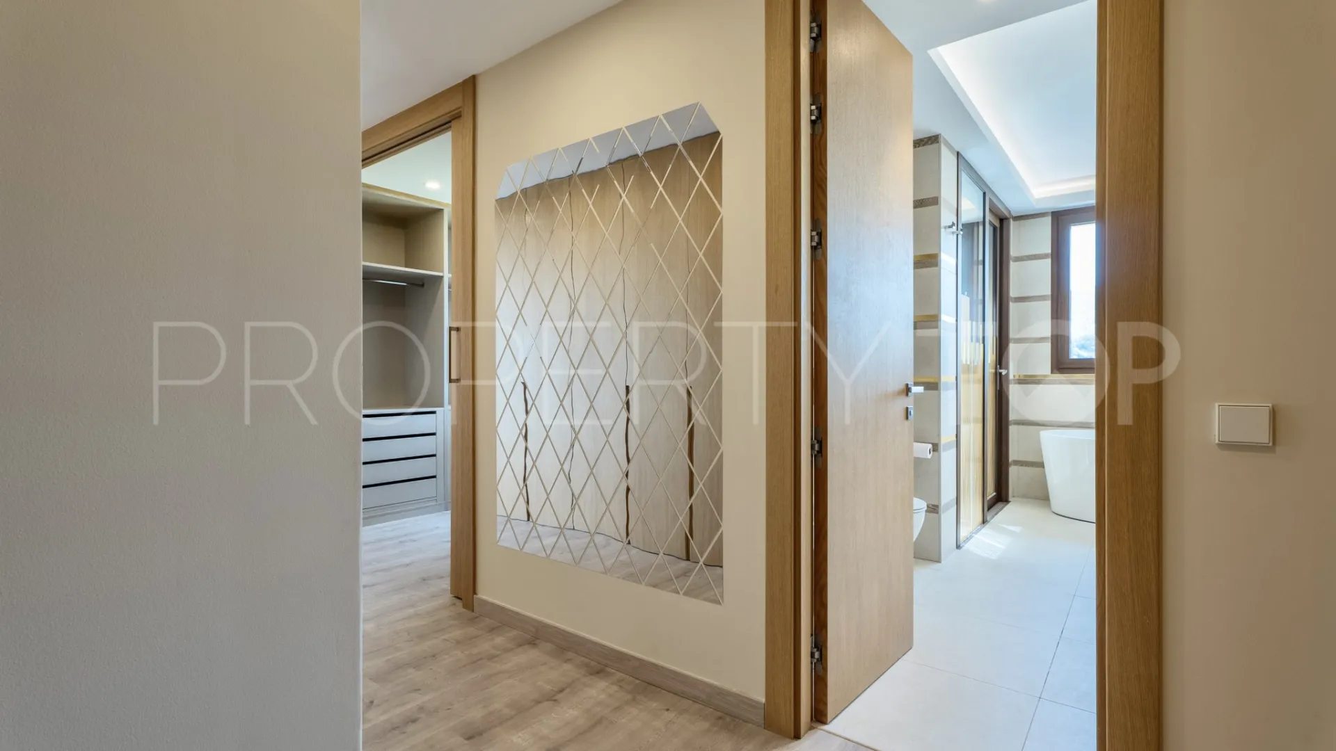 Comprar apartamento en La Quinta