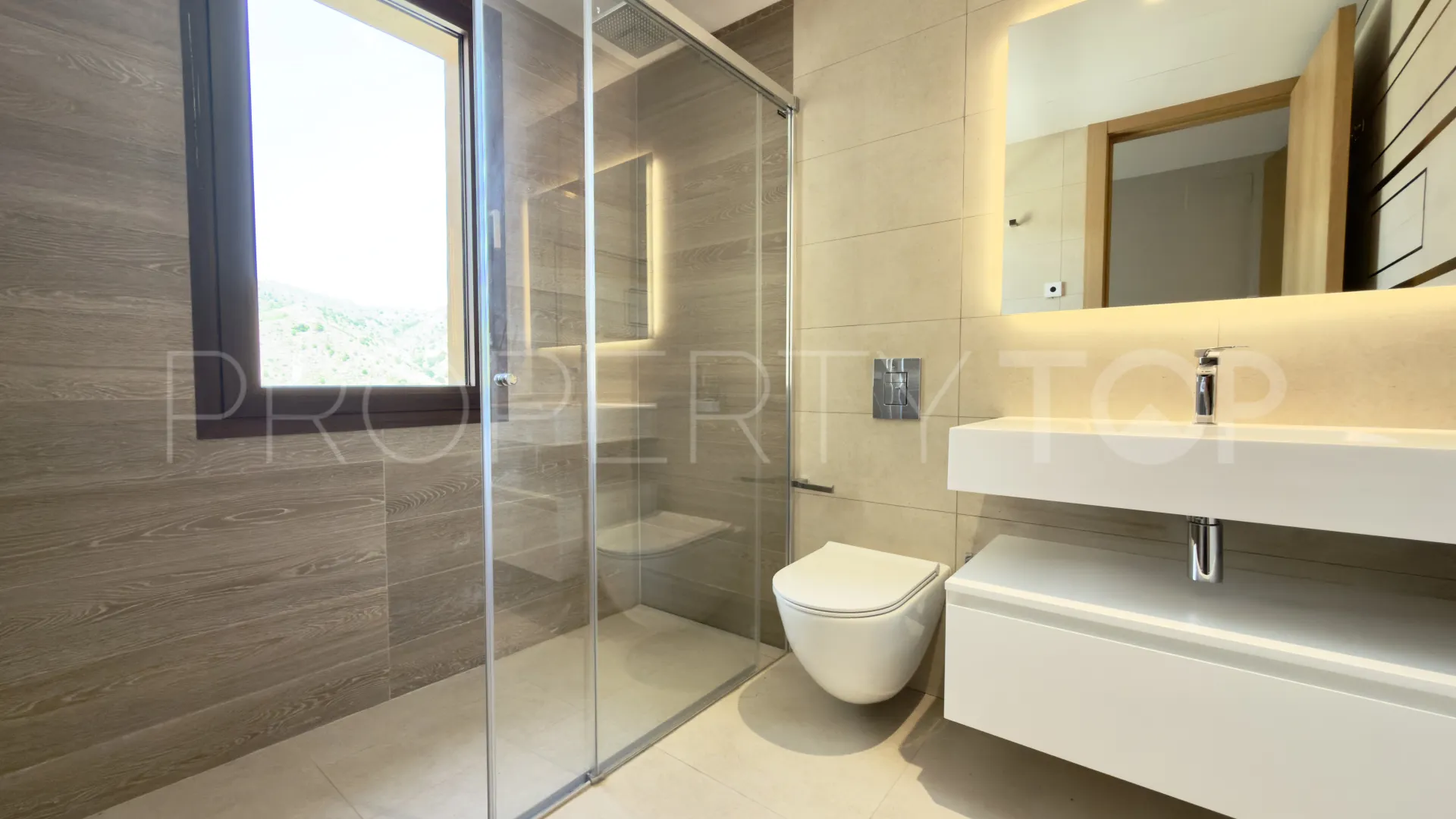 Comprar apartamento en La Quinta