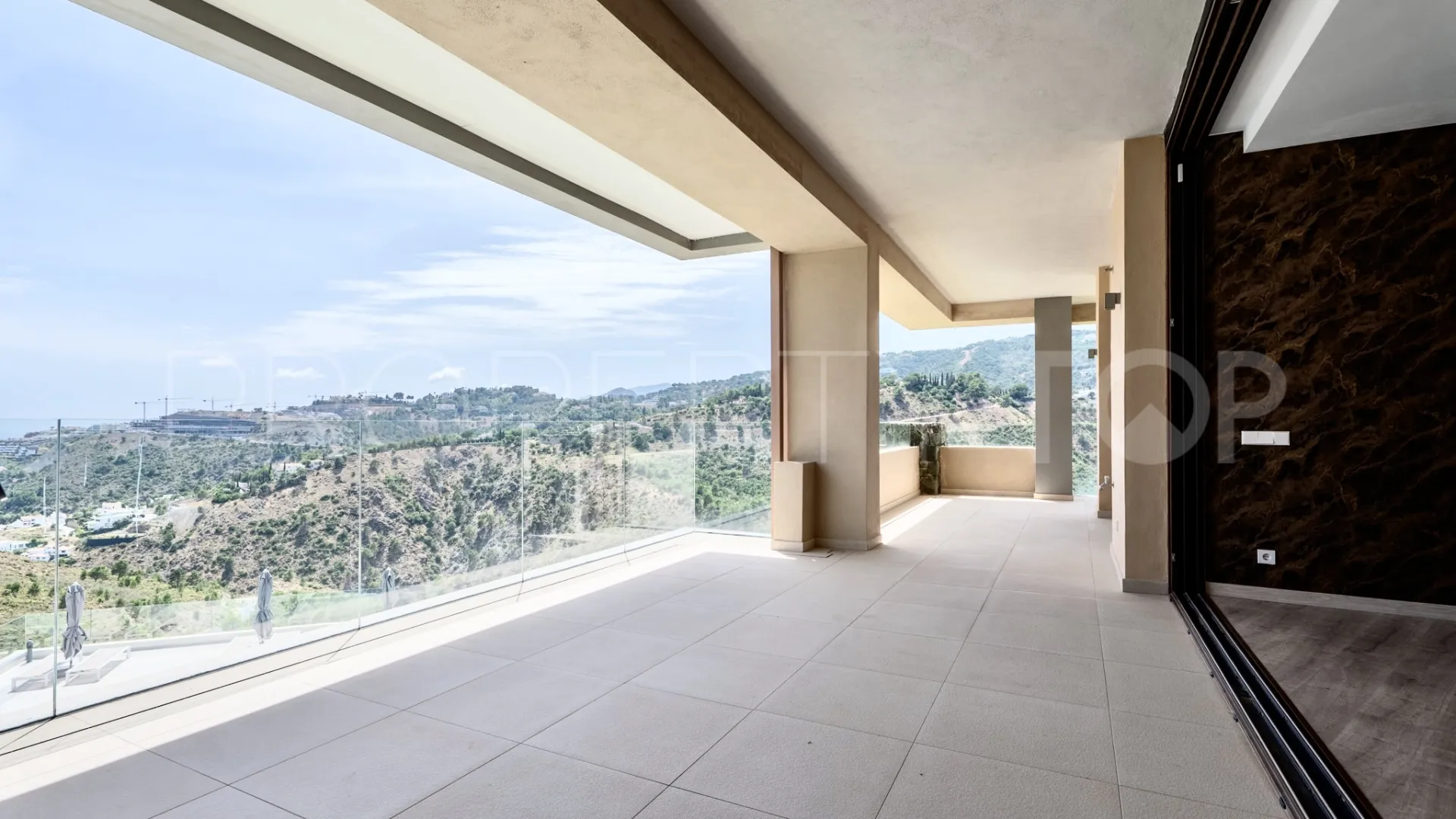 Comprar apartamento en La Quinta