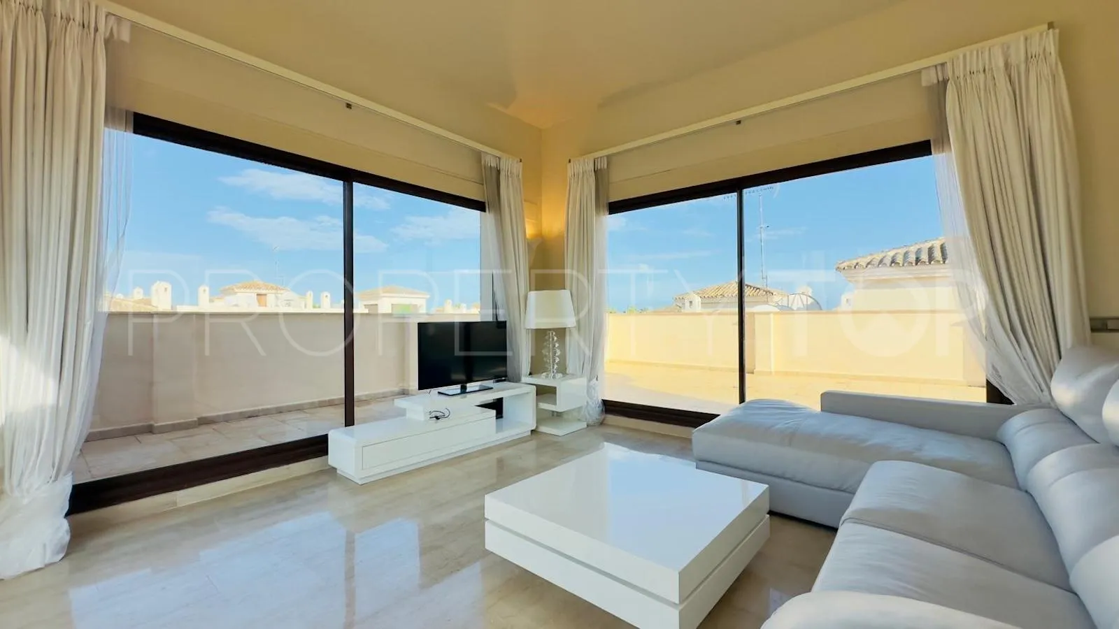 Nueva Andalucia, duplex en venta