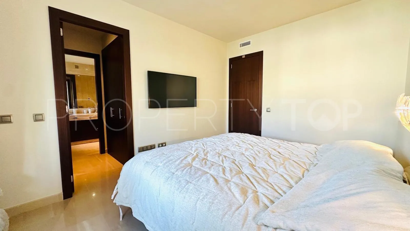 Nueva Andalucia, duplex en venta