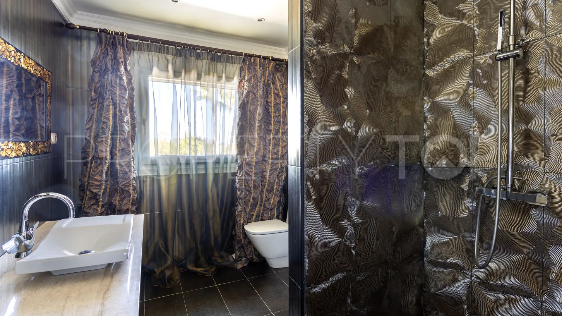 Villa de 5 dormitorios en venta en Fuente del Espanto