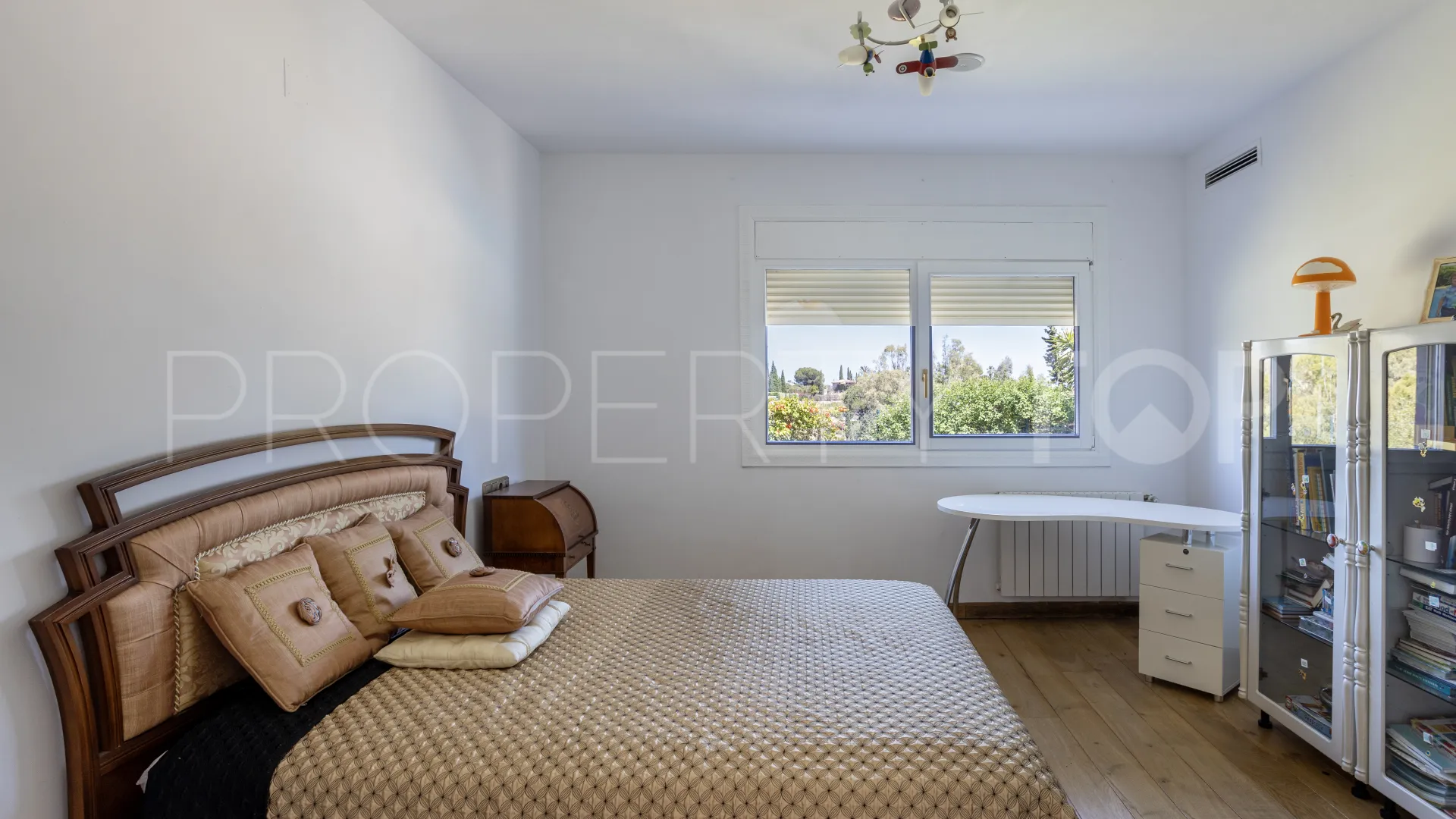 Villa de 5 dormitorios en venta en Fuente del Espanto