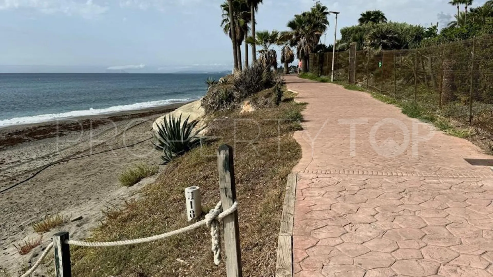 Apartment for sale in Hacienda Beach