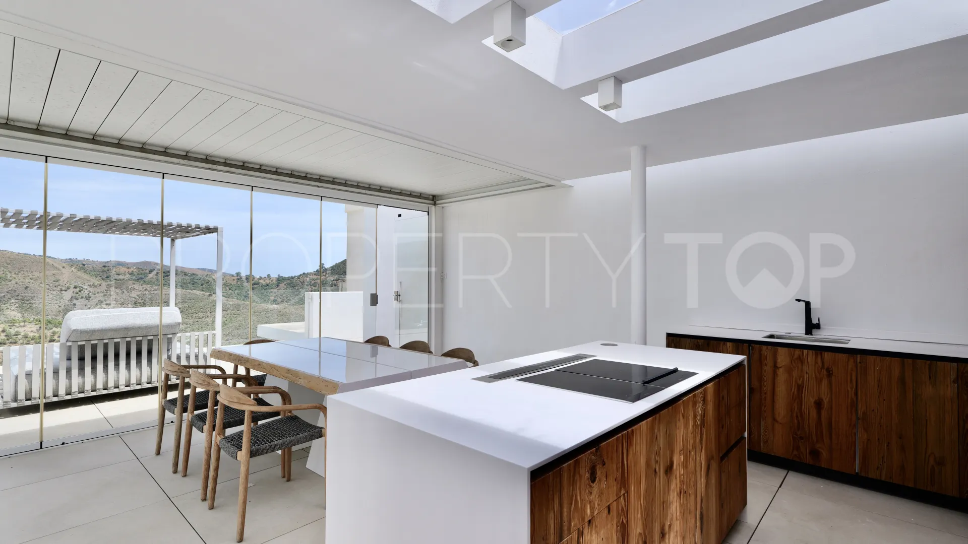 Palo Alto, atico duplex en venta con 3 dormitorios