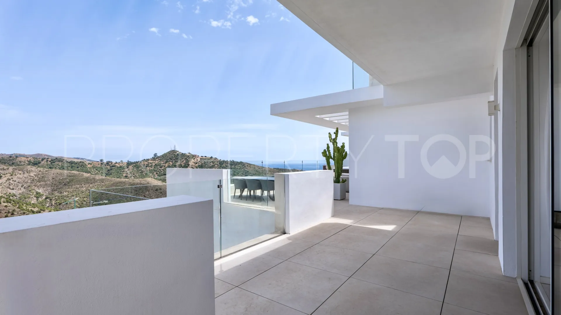 Palo Alto, atico duplex en venta con 3 dormitorios