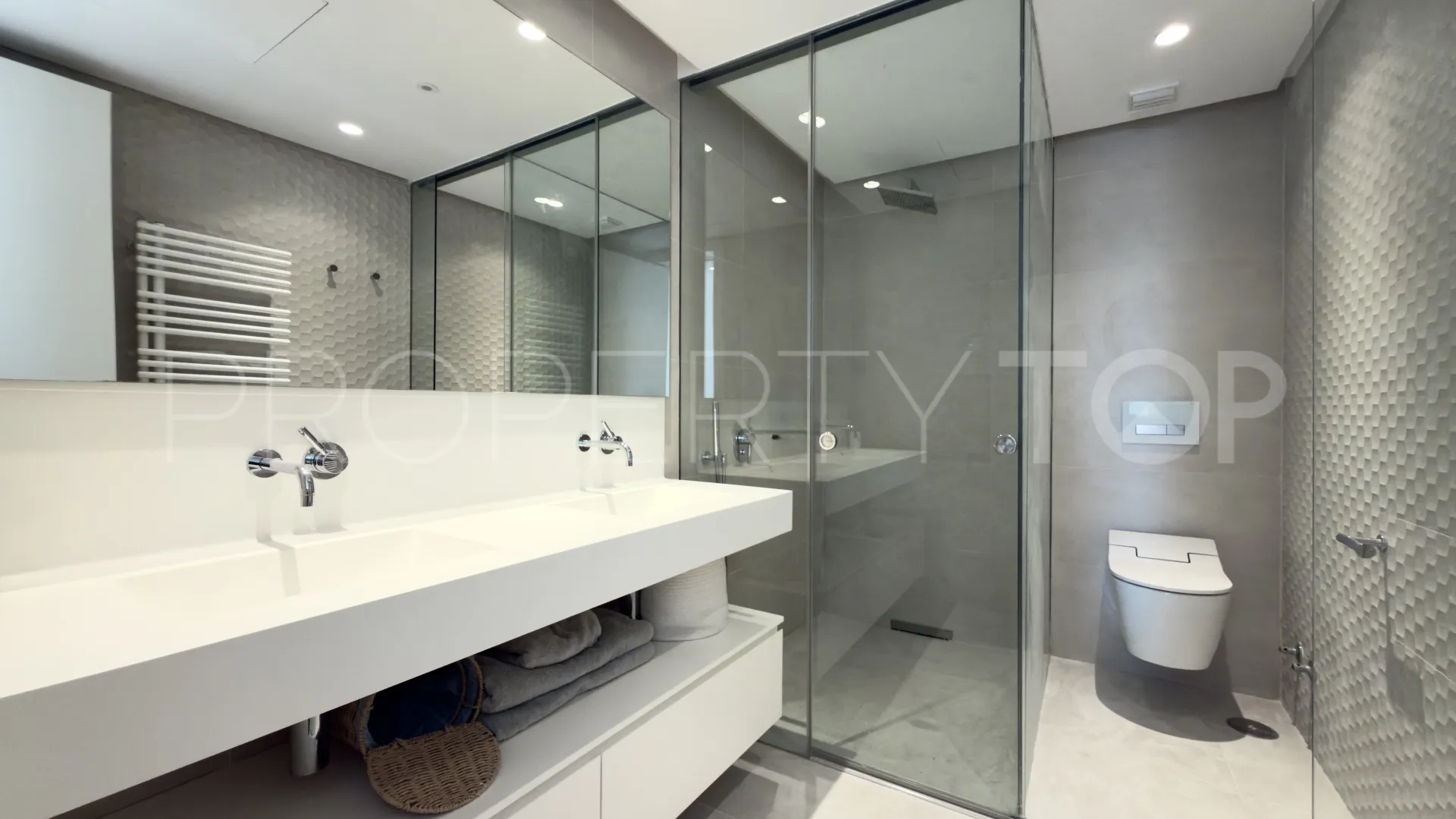 Palo Alto, atico duplex en venta con 3 dormitorios