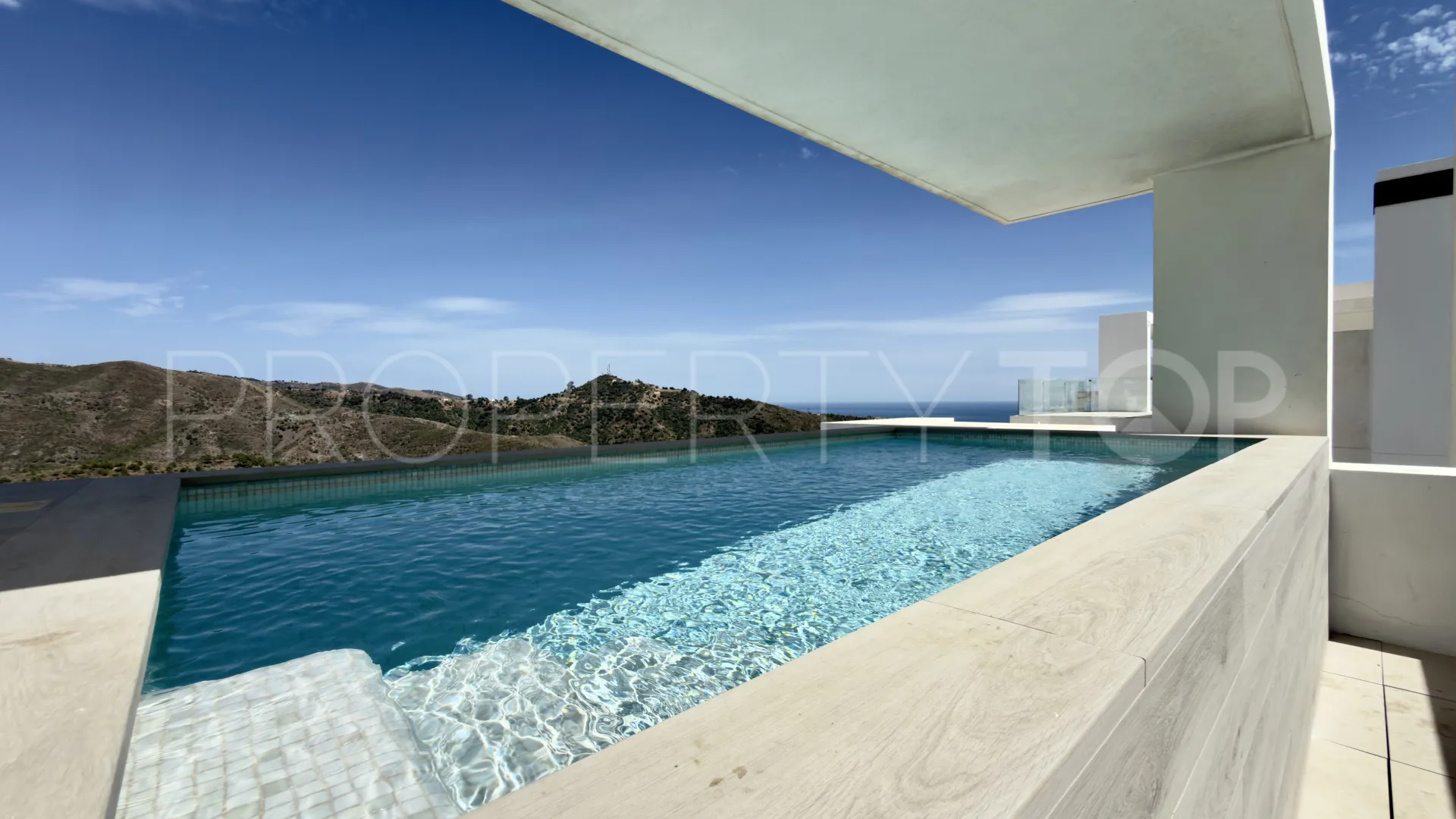 Palo Alto, atico duplex en venta con 3 dormitorios