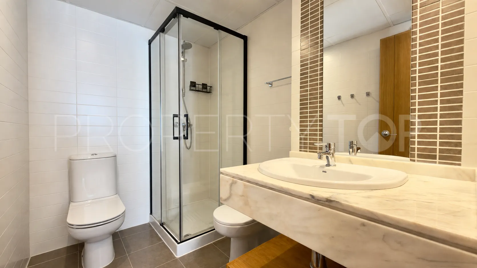 Apartment for sale in Selwo with 2 bedrooms