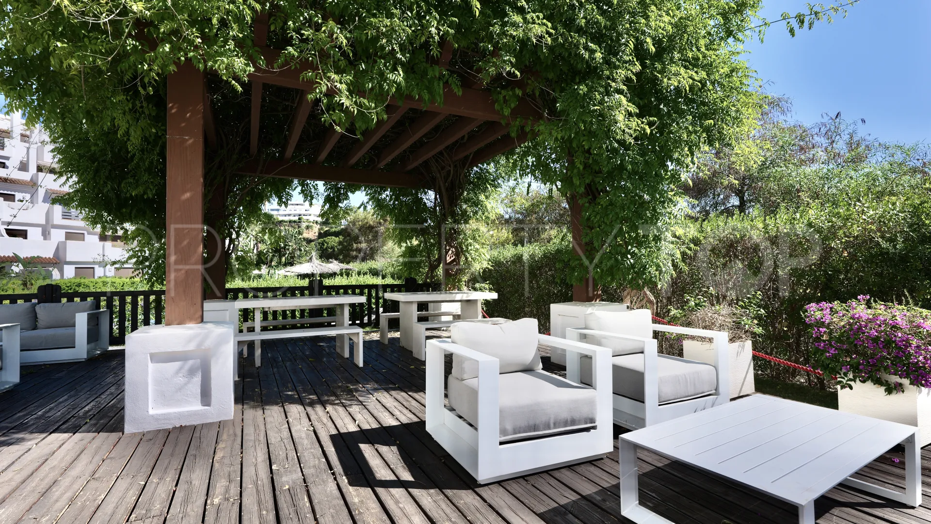 Apartment for sale in Selwo with 2 bedrooms