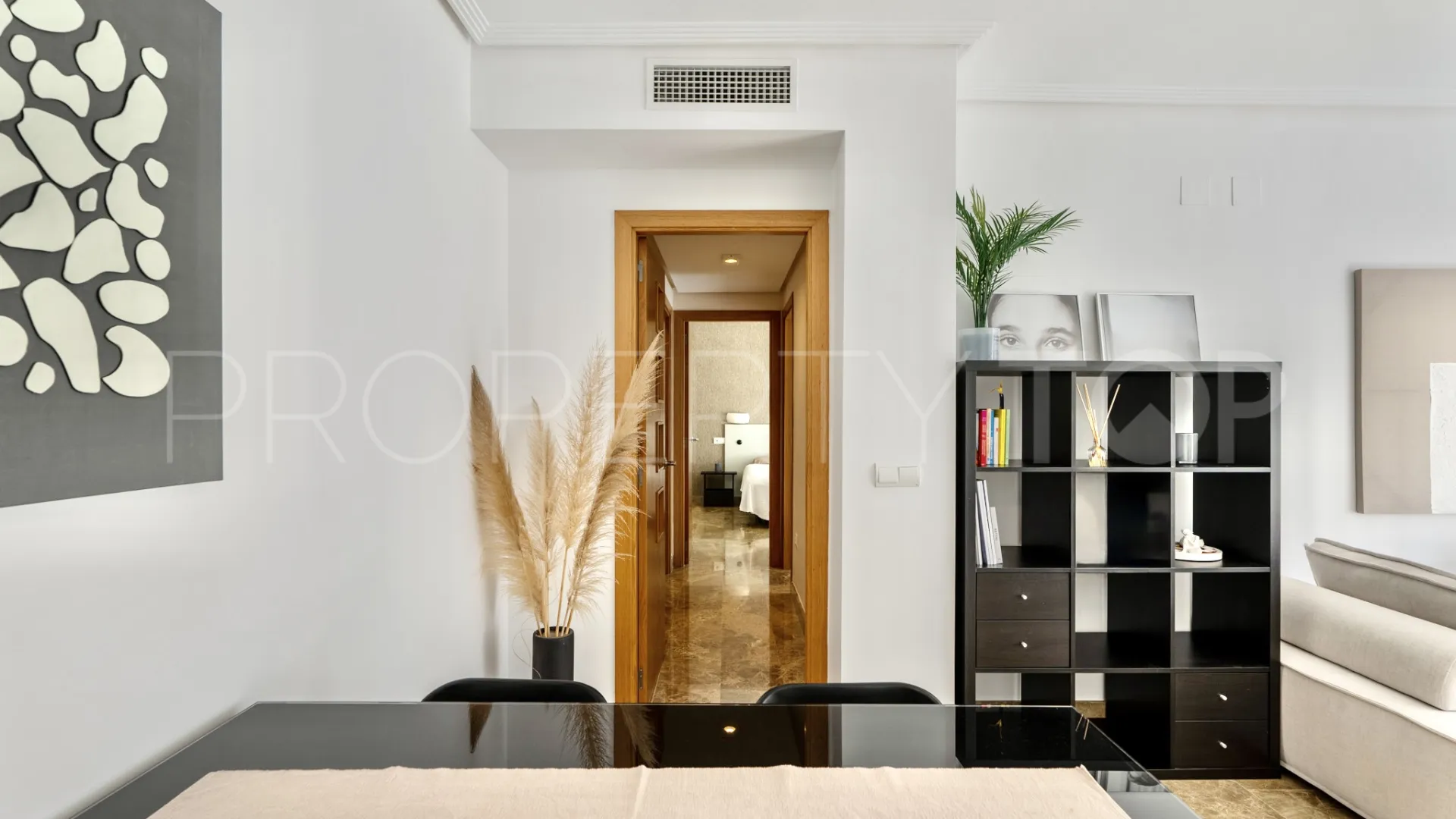 Apartment for sale in Selwo with 2 bedrooms