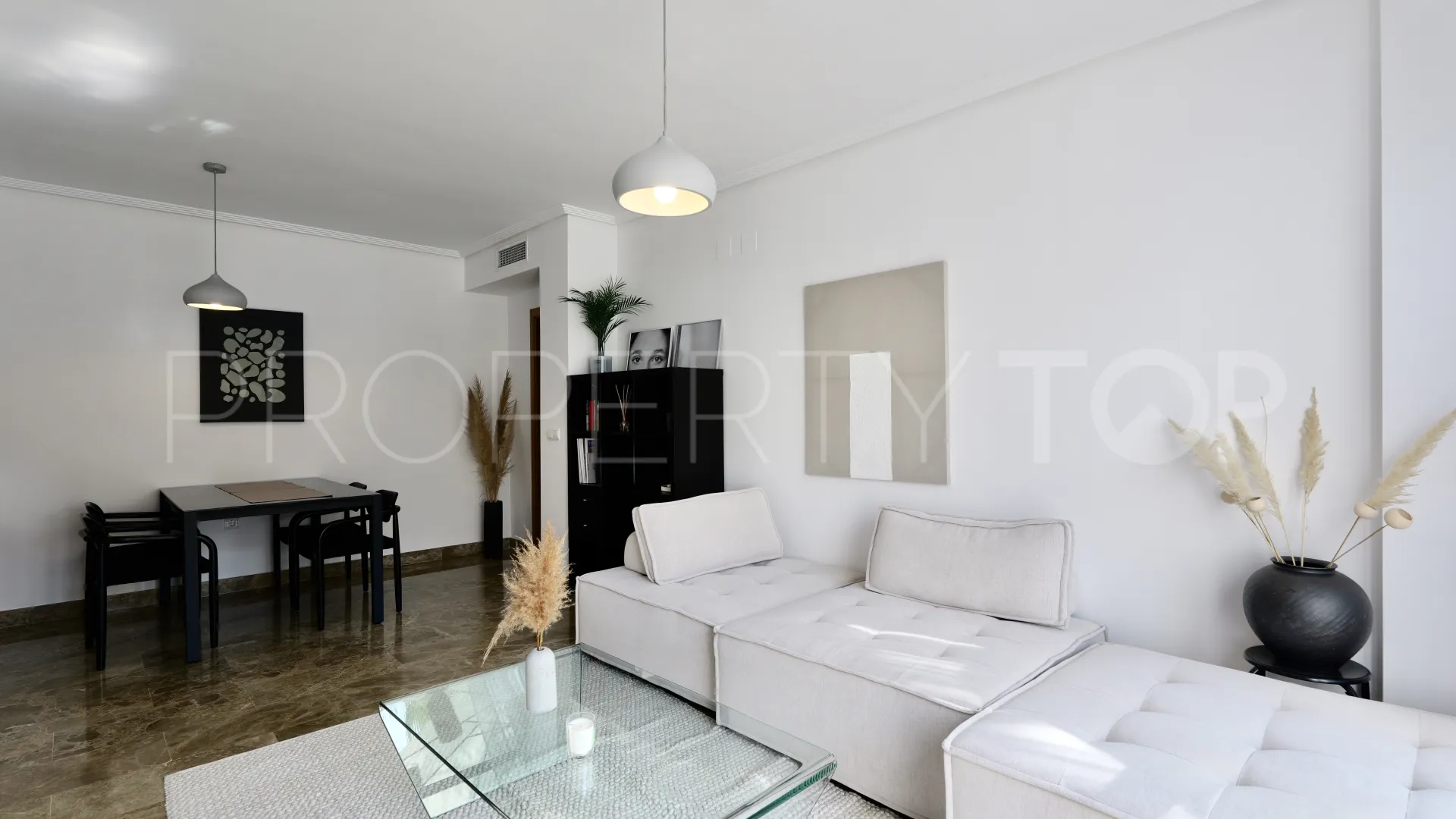Apartment for sale in Selwo with 2 bedrooms