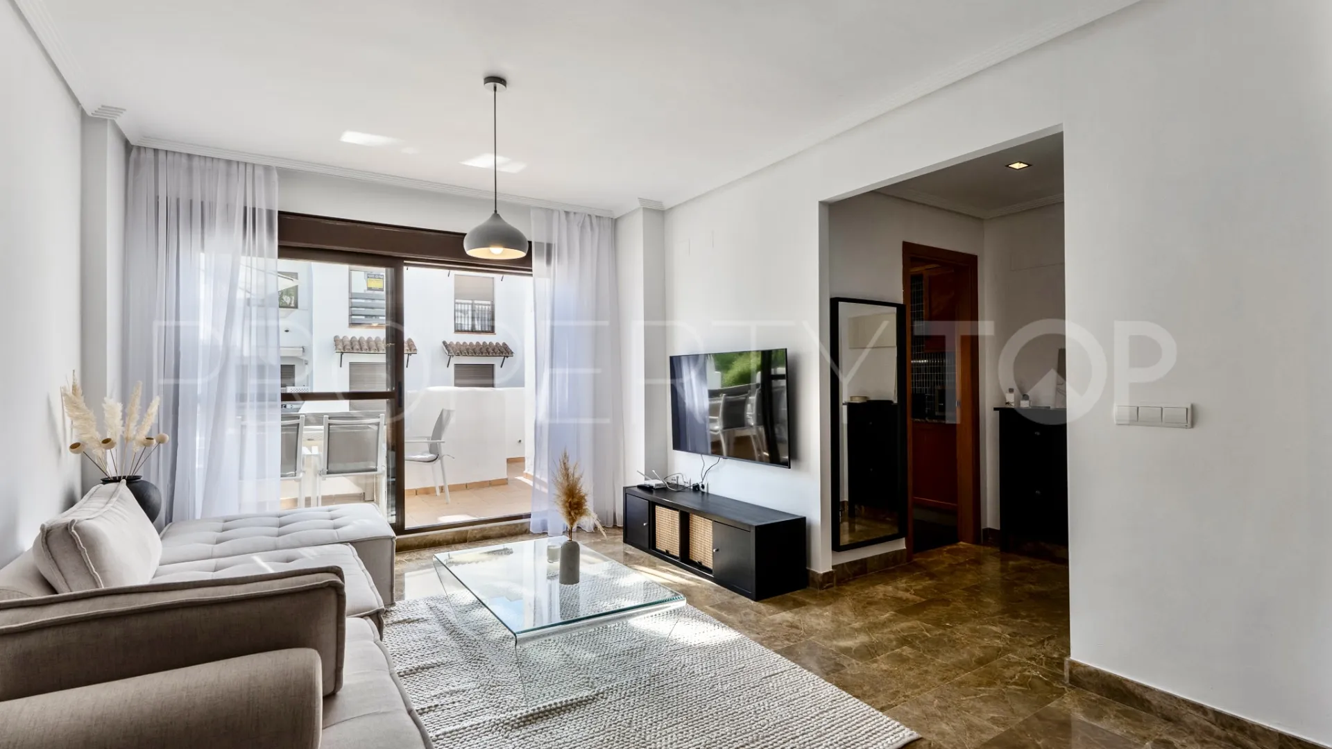 Apartment for sale in Selwo with 2 bedrooms