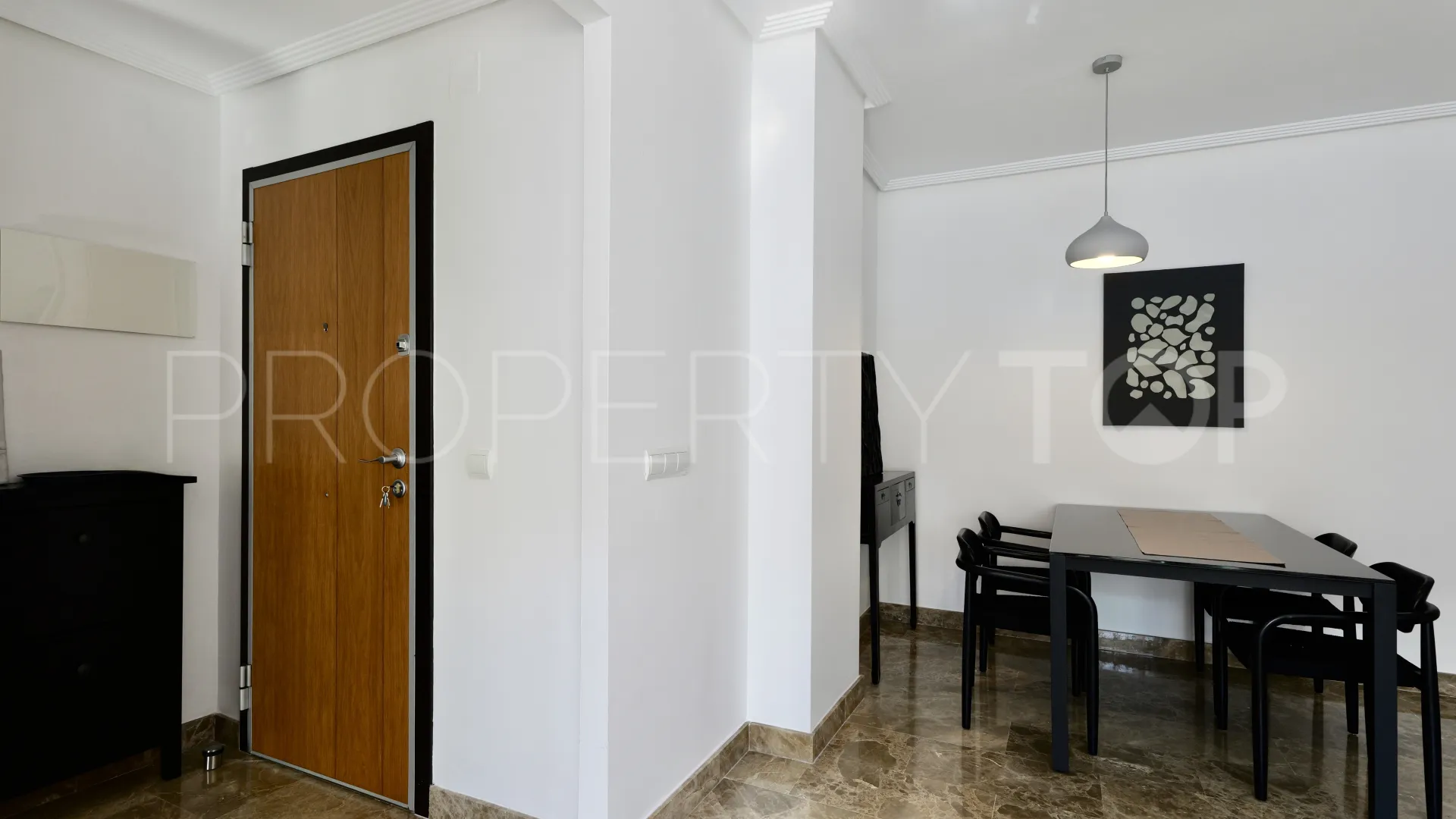 Apartment for sale in Selwo with 2 bedrooms