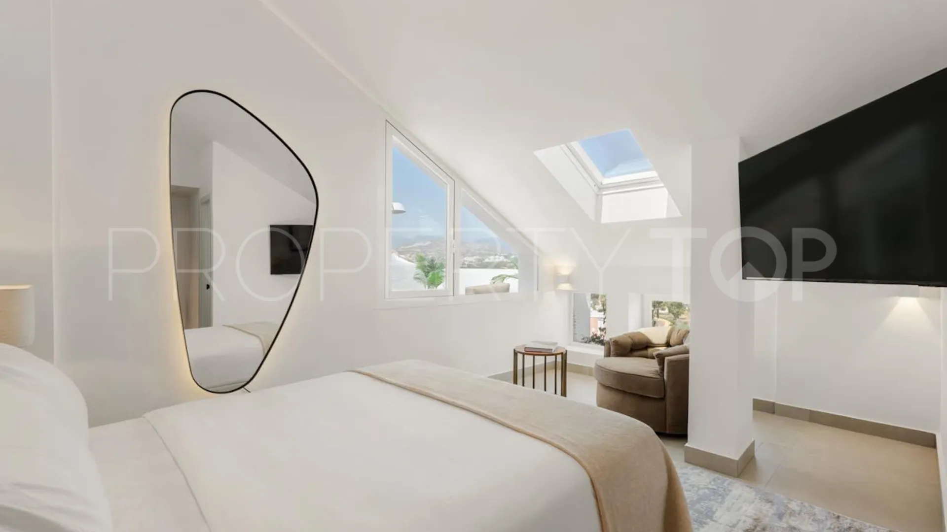 Ático en venta con 3 dormitorios en Nueva Andalucia