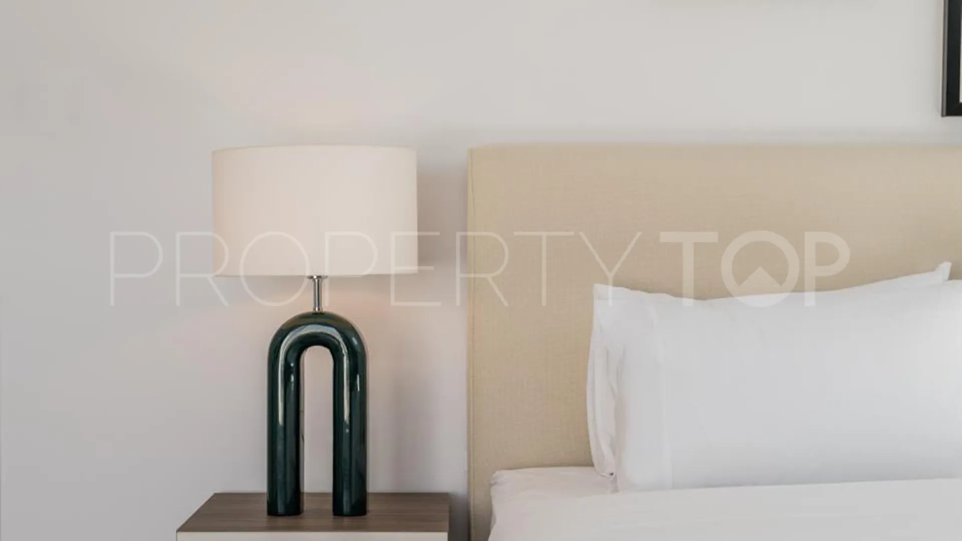 Ático en venta con 3 dormitorios en Nueva Andalucia