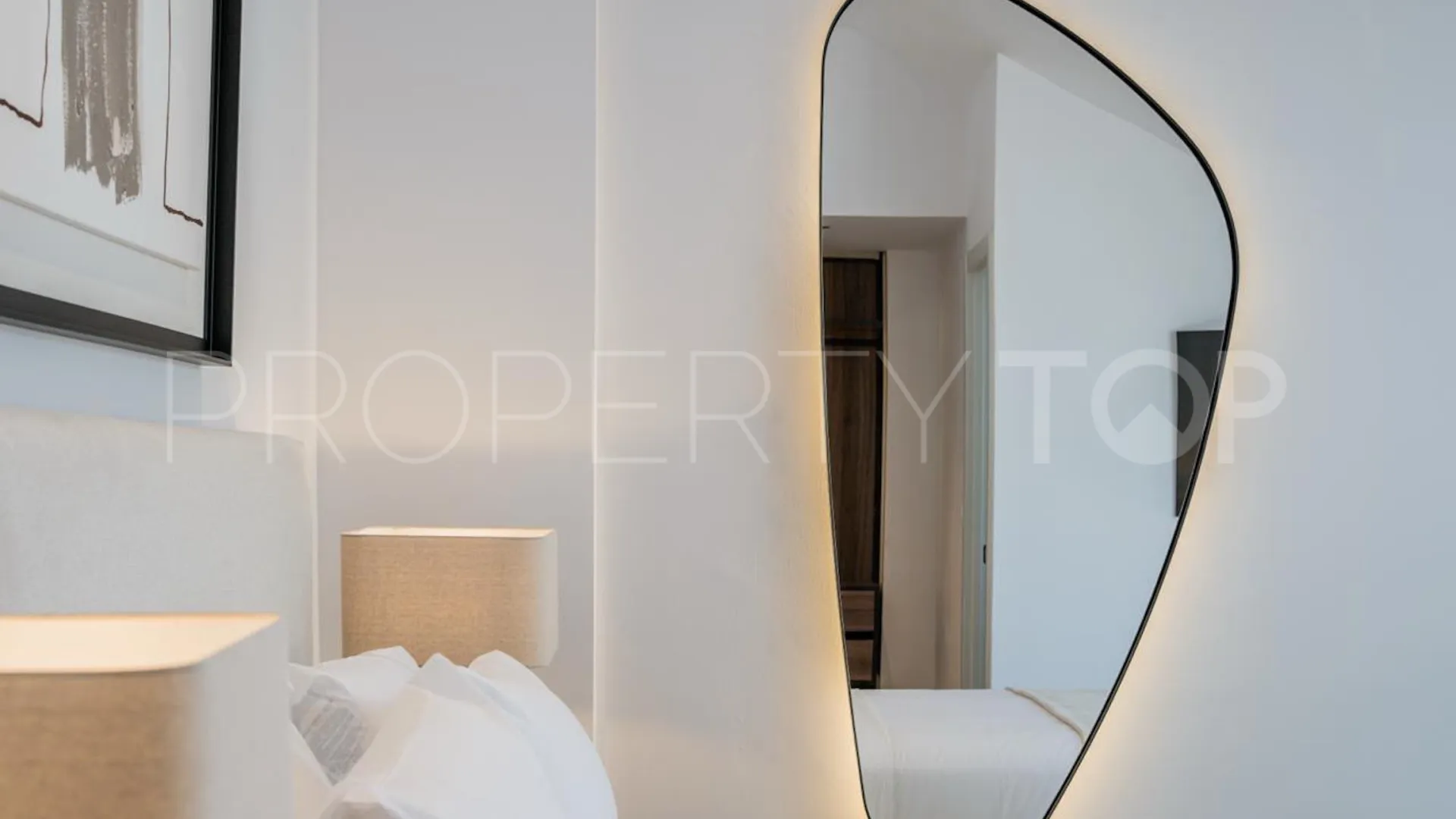 Ático en venta con 3 dormitorios en Nueva Andalucia