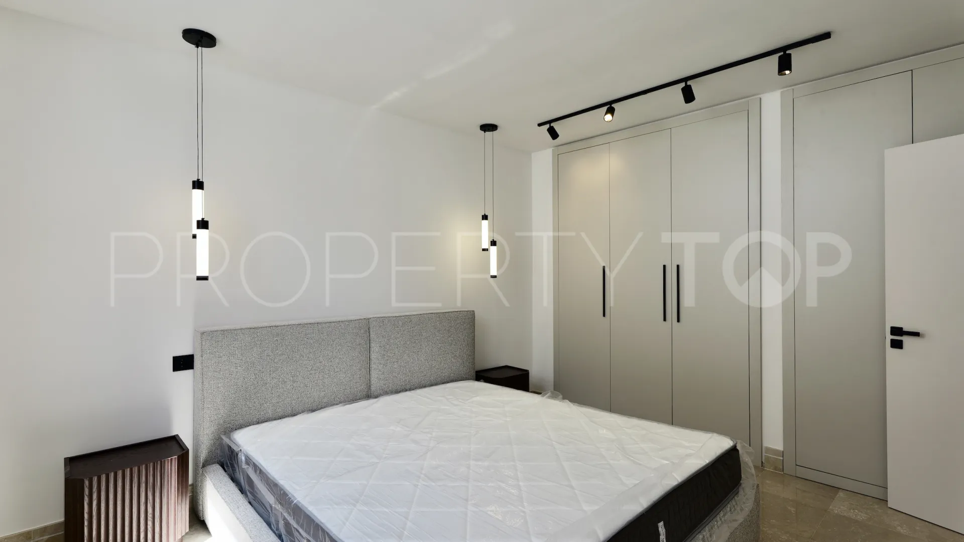 Altos del Rodeo, villa en venta de 6 dormitorios