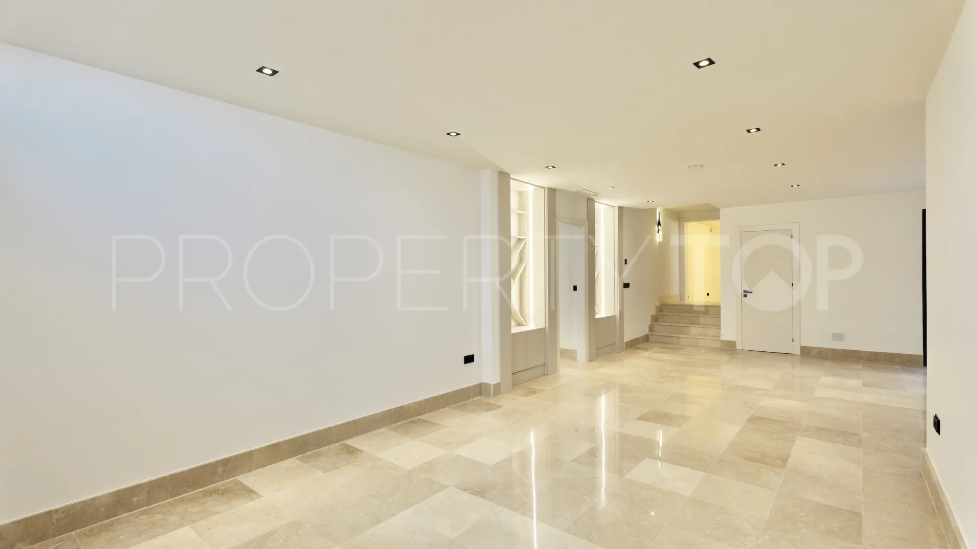 Altos del Rodeo, villa en venta de 6 dormitorios