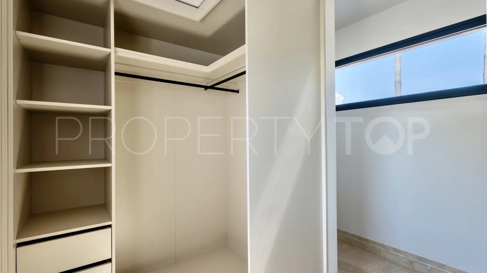 Altos del Rodeo, villa en venta de 6 dormitorios