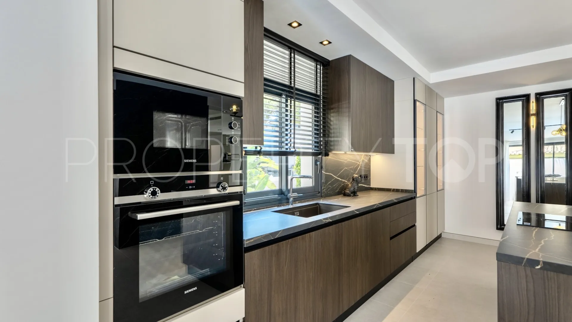 Altos del Rodeo, villa en venta de 6 dormitorios