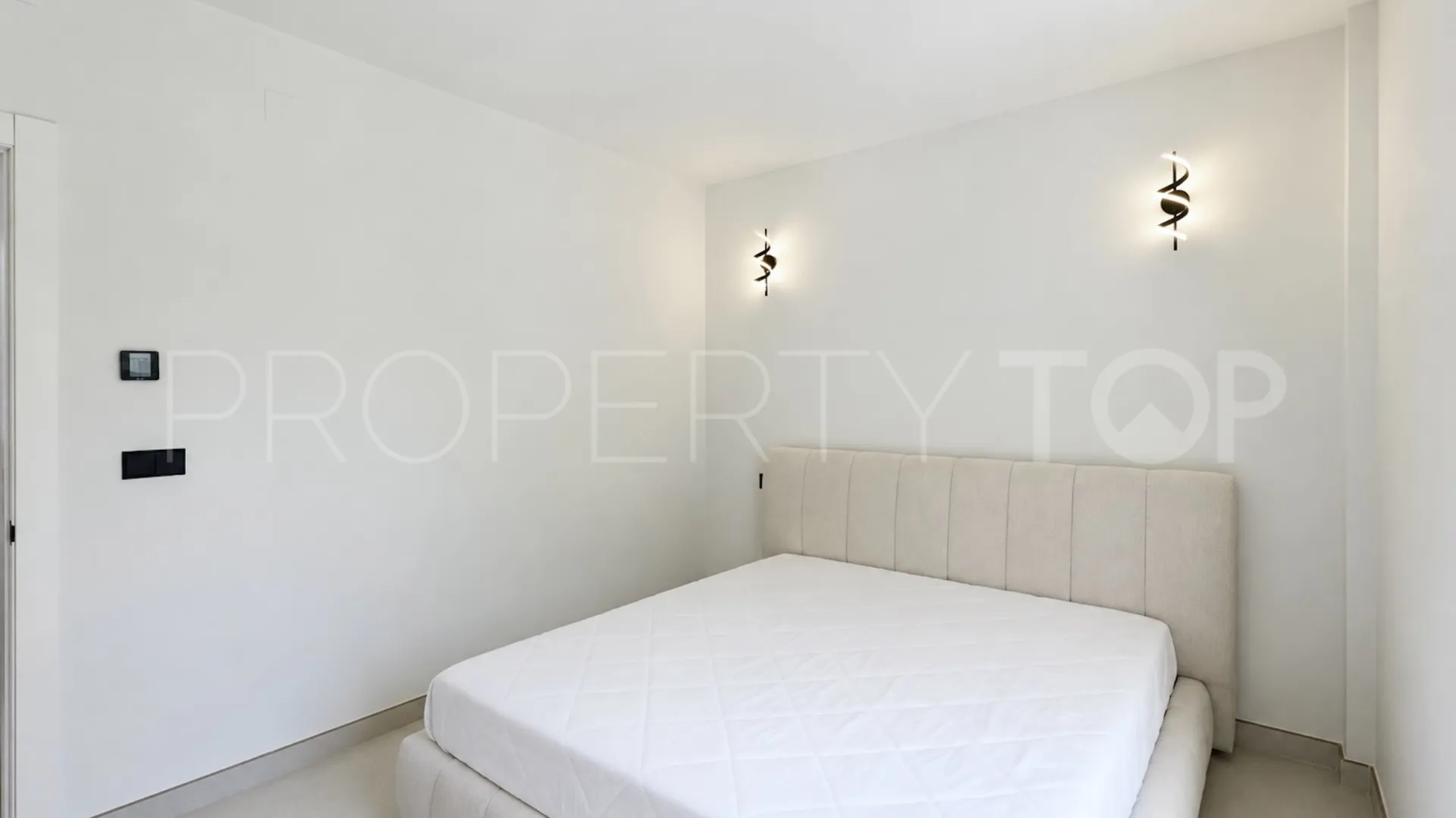 Altos del Rodeo, villa en venta de 6 dormitorios
