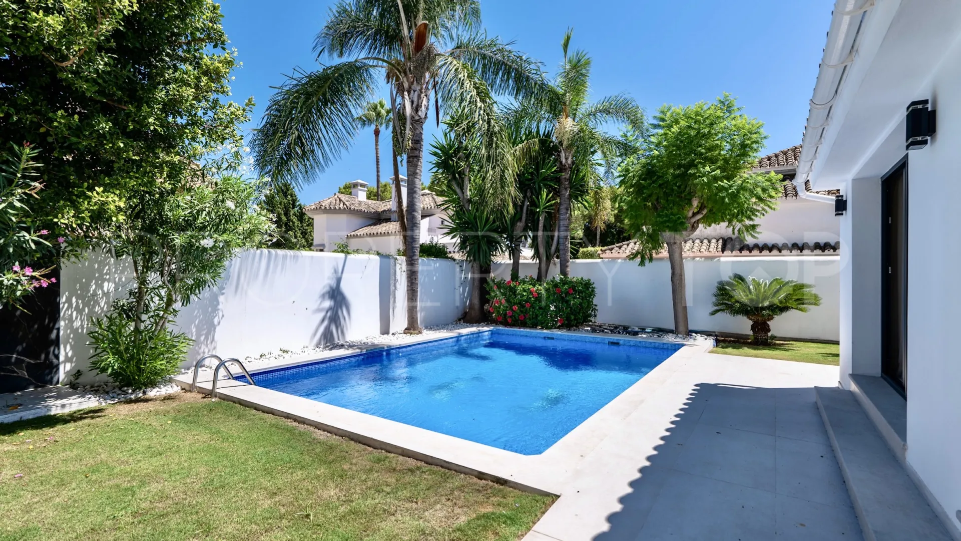 Altos del Rodeo, villa en venta de 6 dormitorios