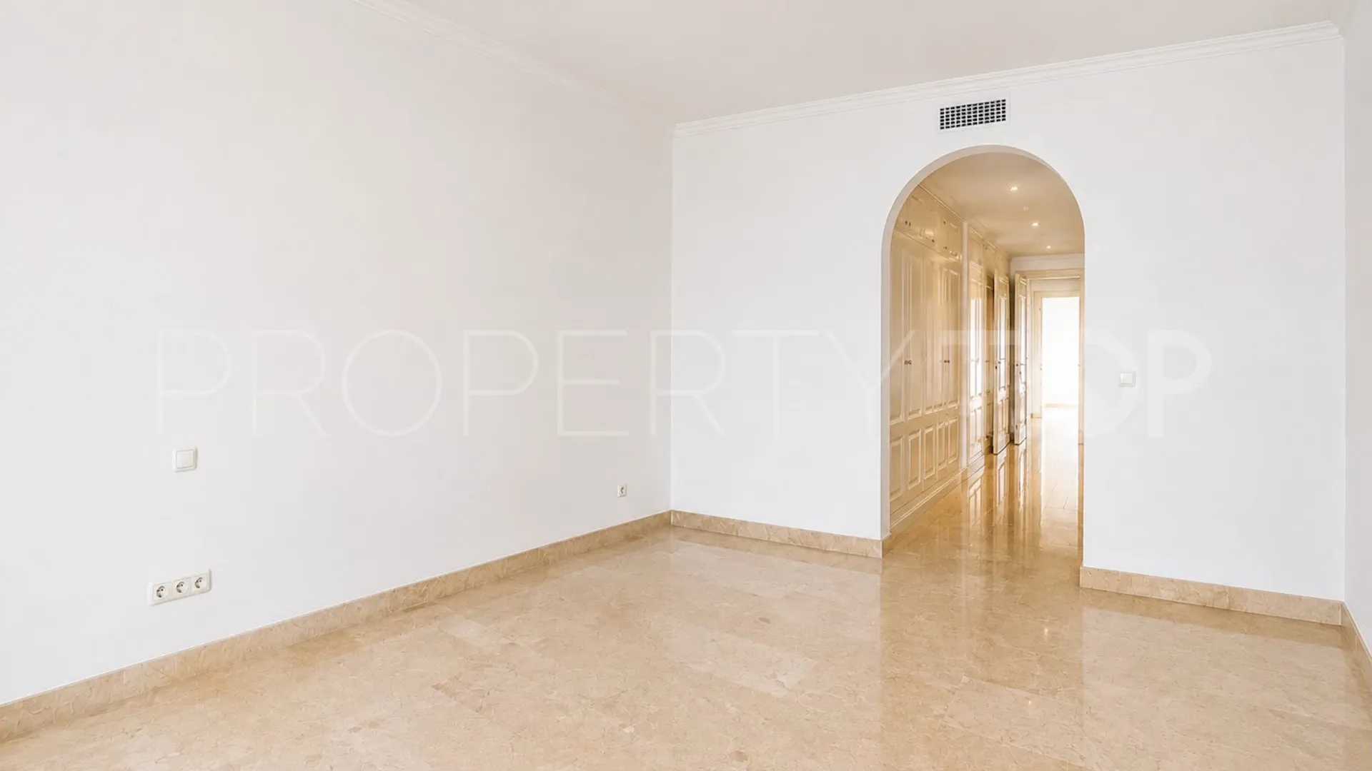 For sale Montebello Hills apartment