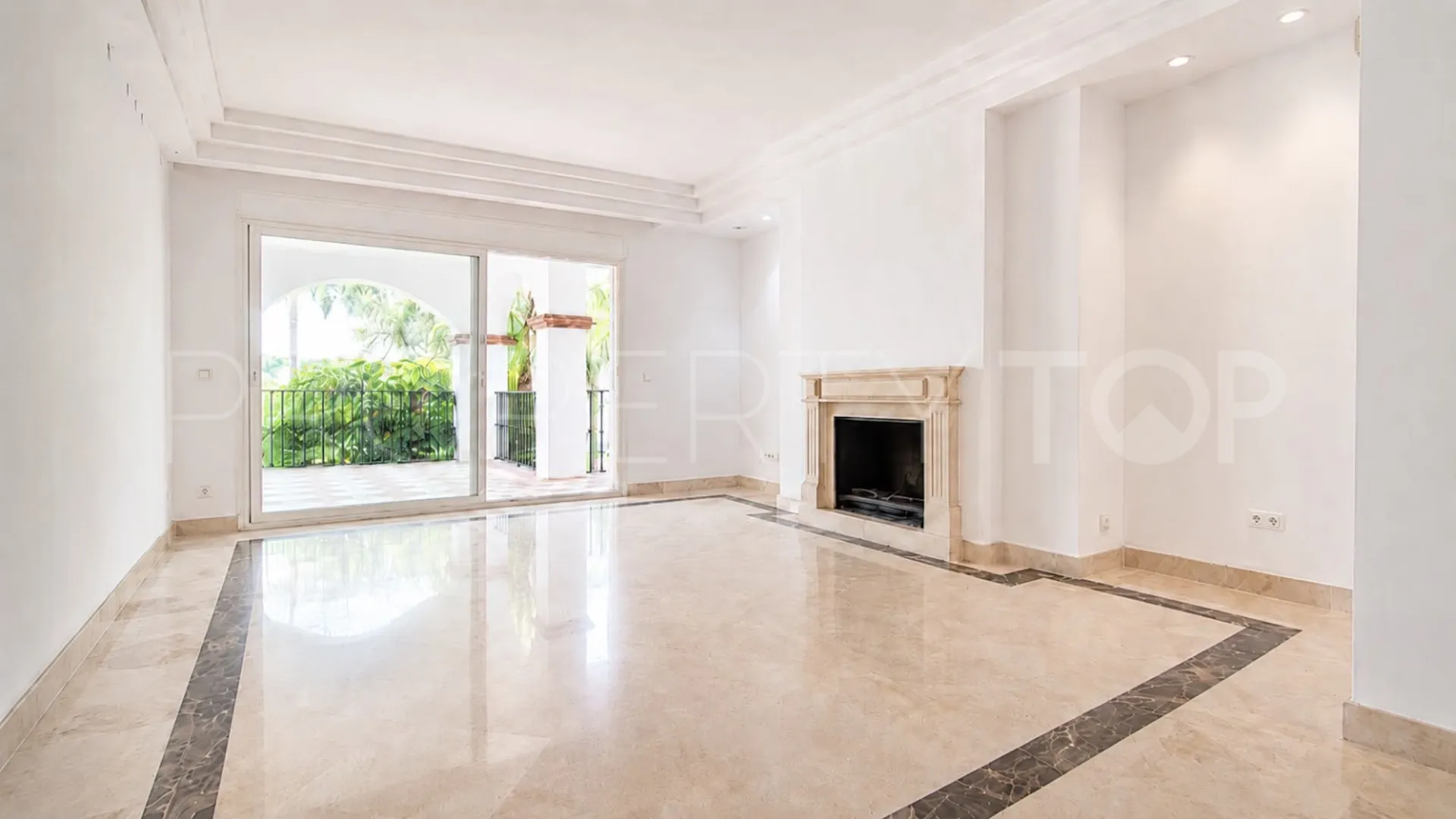 For sale Montebello Hills apartment