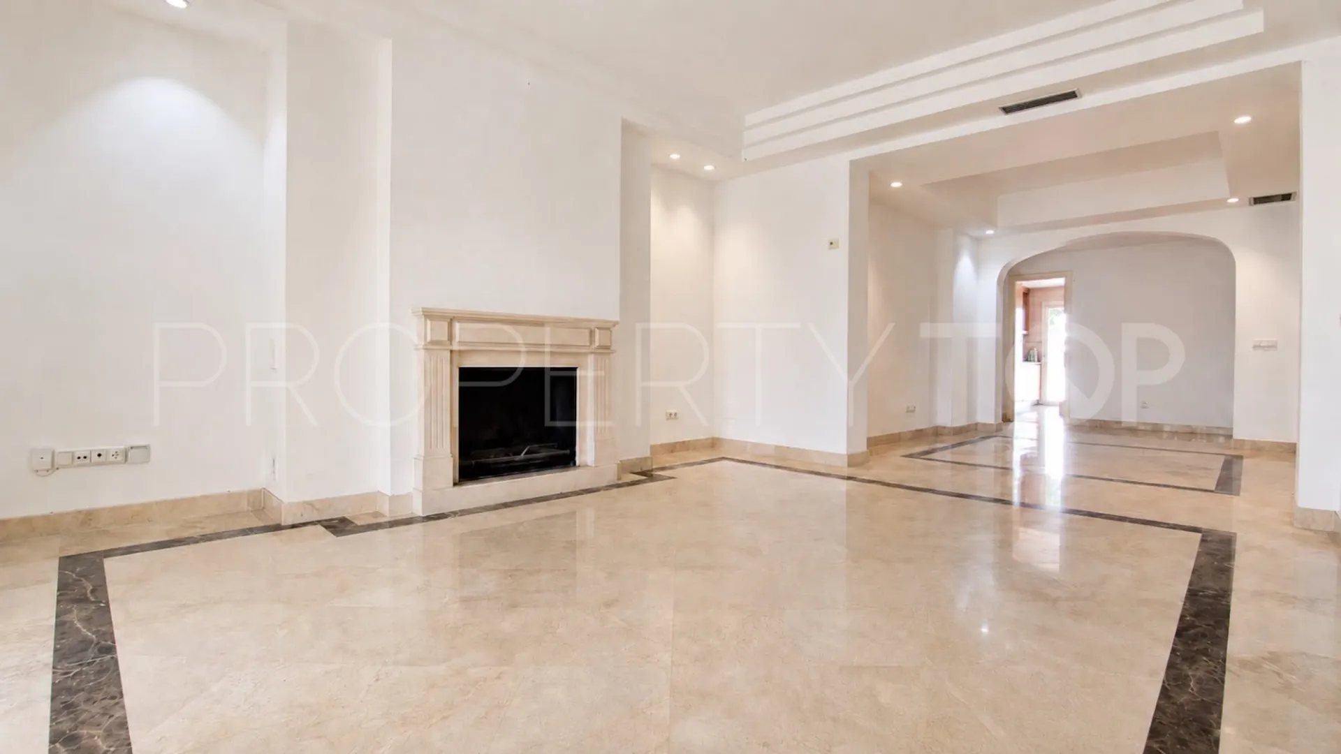 For sale Montebello Hills apartment